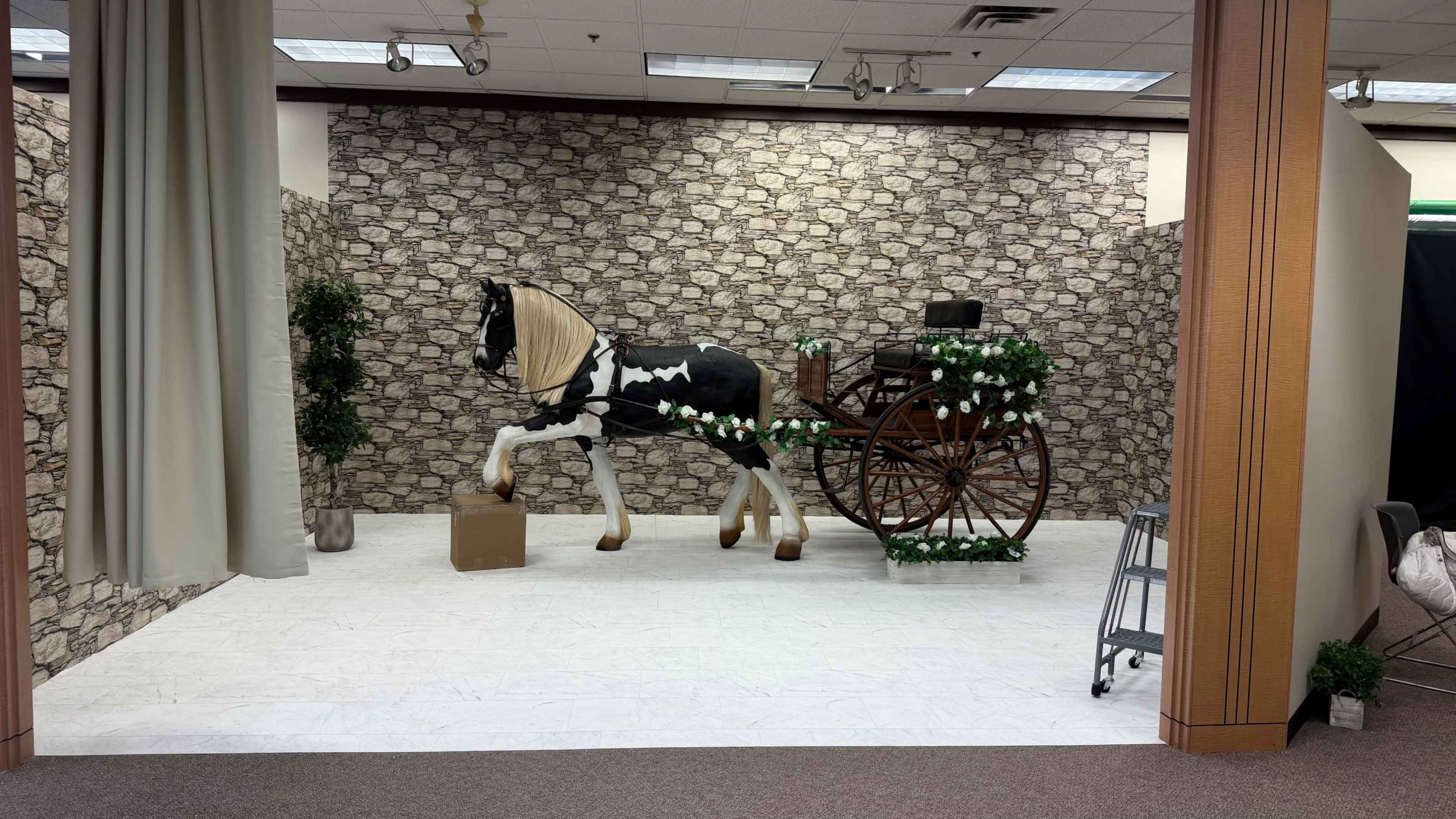The Horse-Drawn Carriage Image in Applewood, Lakewood, CO