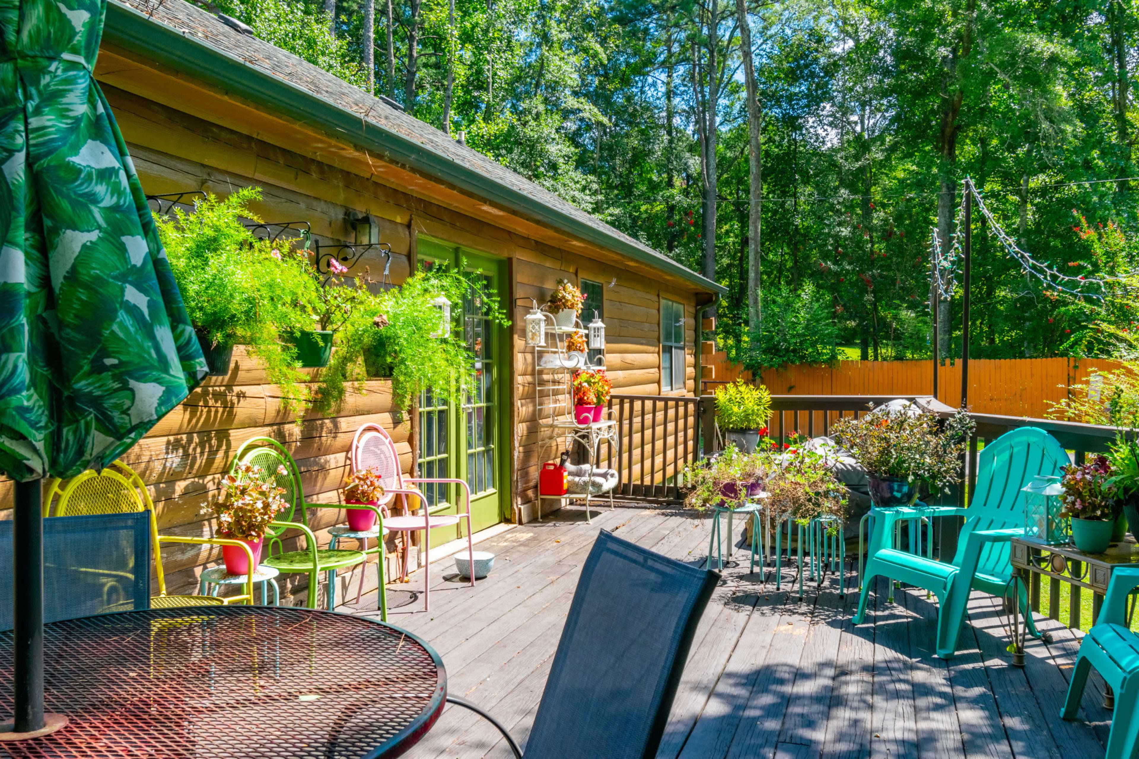 Cozy Log Cabin with Equestrian Ranch With Horses Image in , Ellenwood, GA