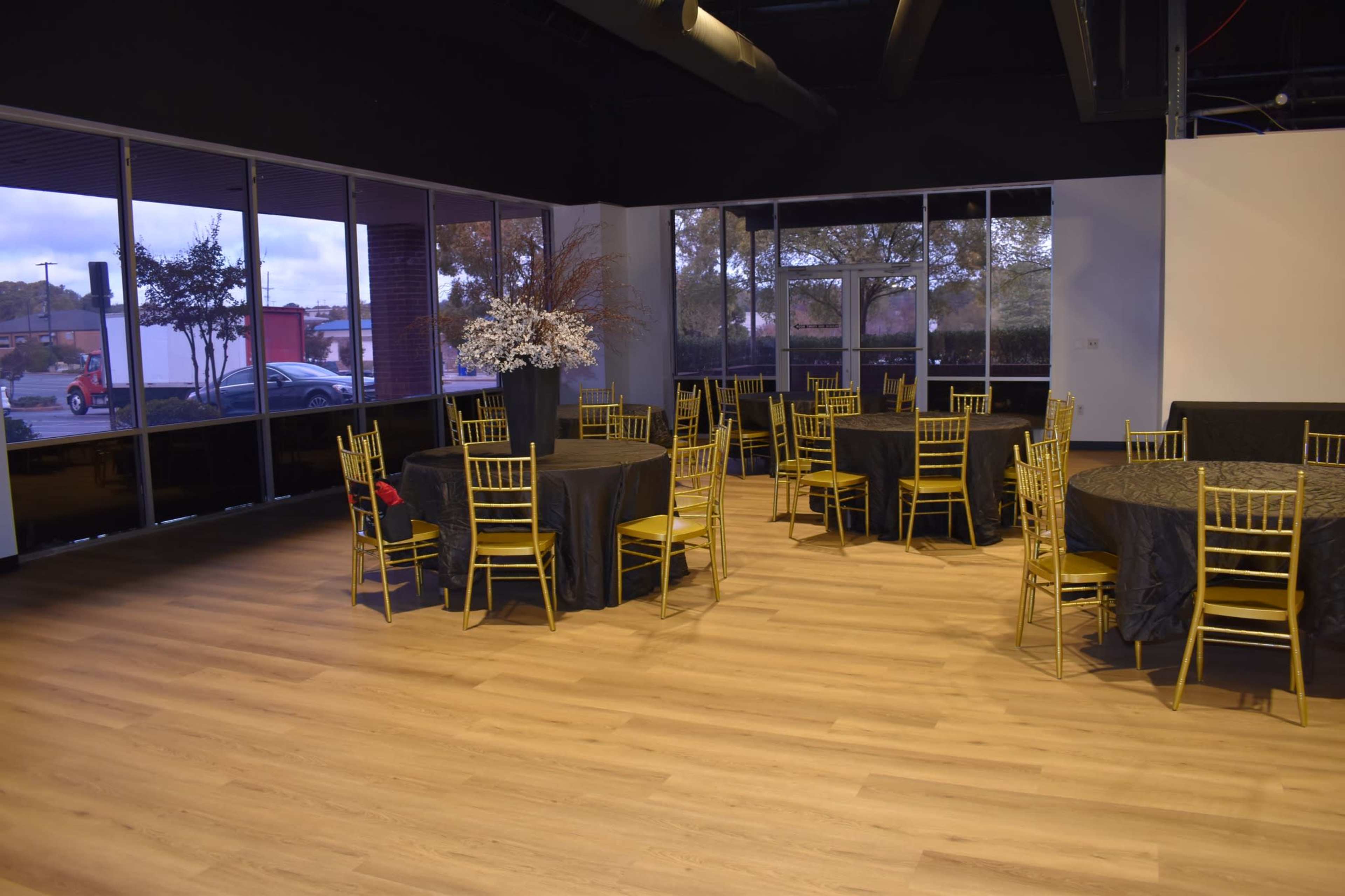 McDonough's Versatile Venue for Weddings, Parties & Corporate Events Image in McDonough, MCDONOUGH, GA