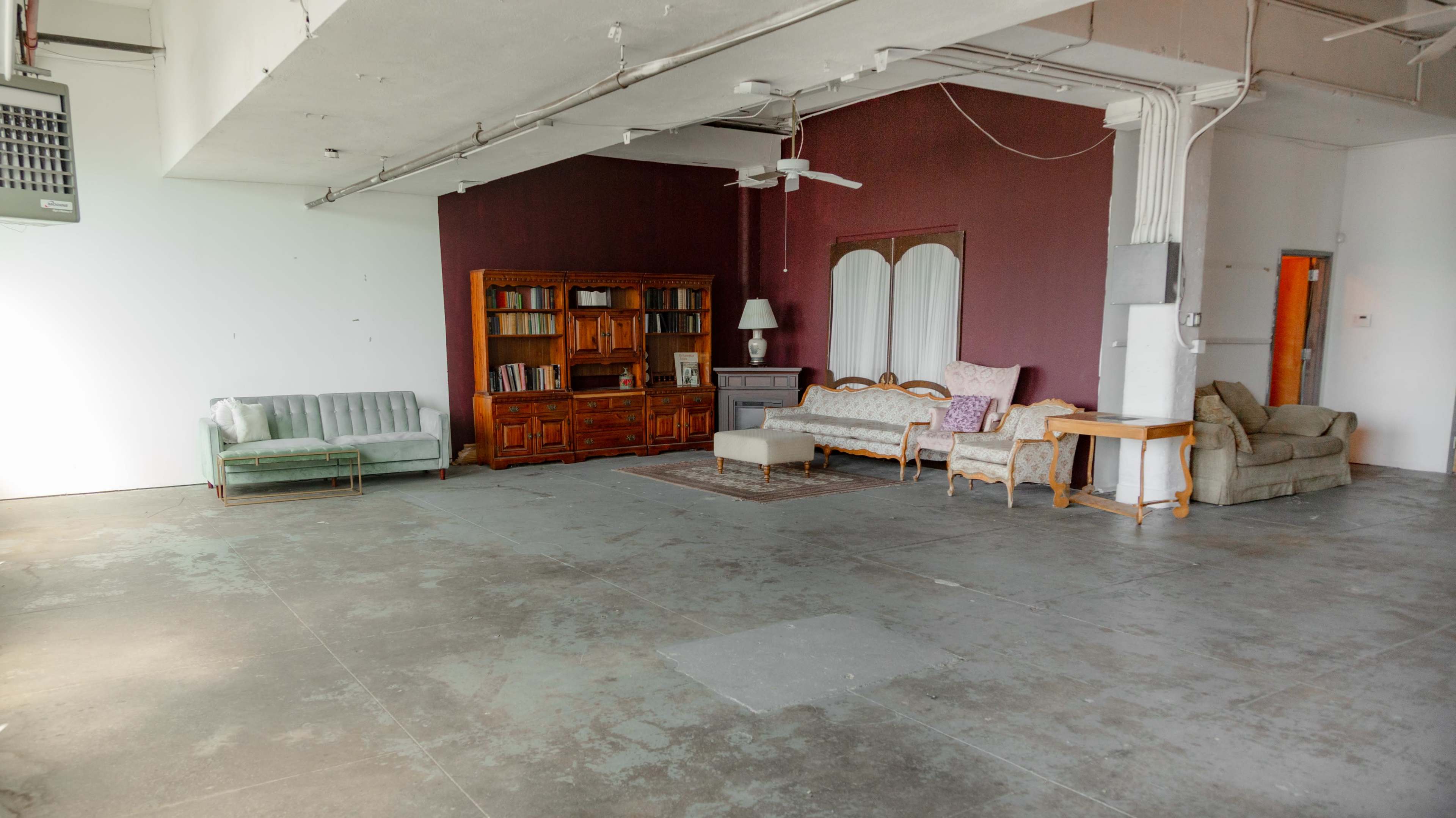 Urban Industrial Loft With Natural Light Image in Little Falls Township, Little Falls, NJ