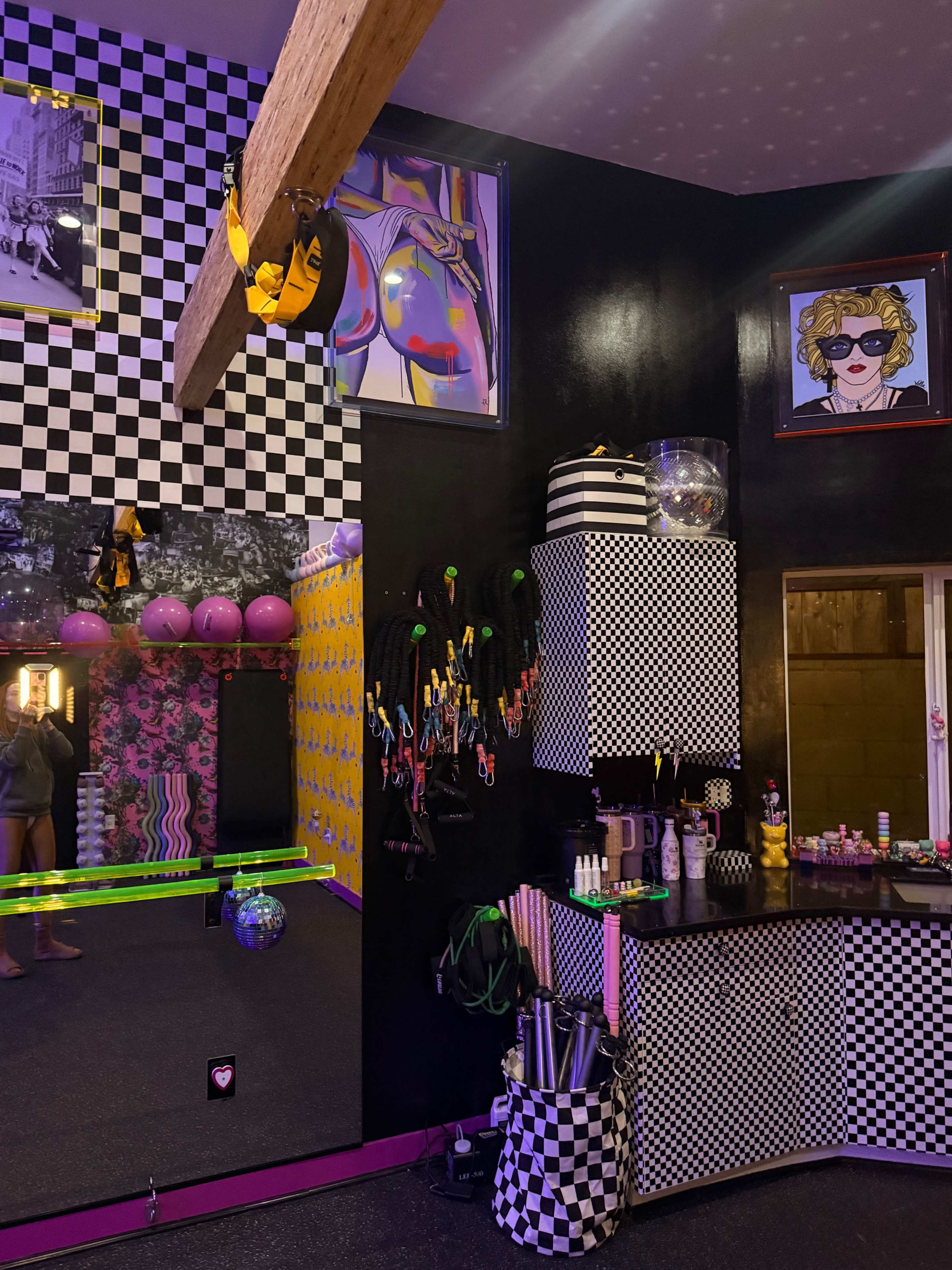 Private Retro-Inspired Studio with 80s Vibes in Urban LA Image in Reseda, Reseda, CA