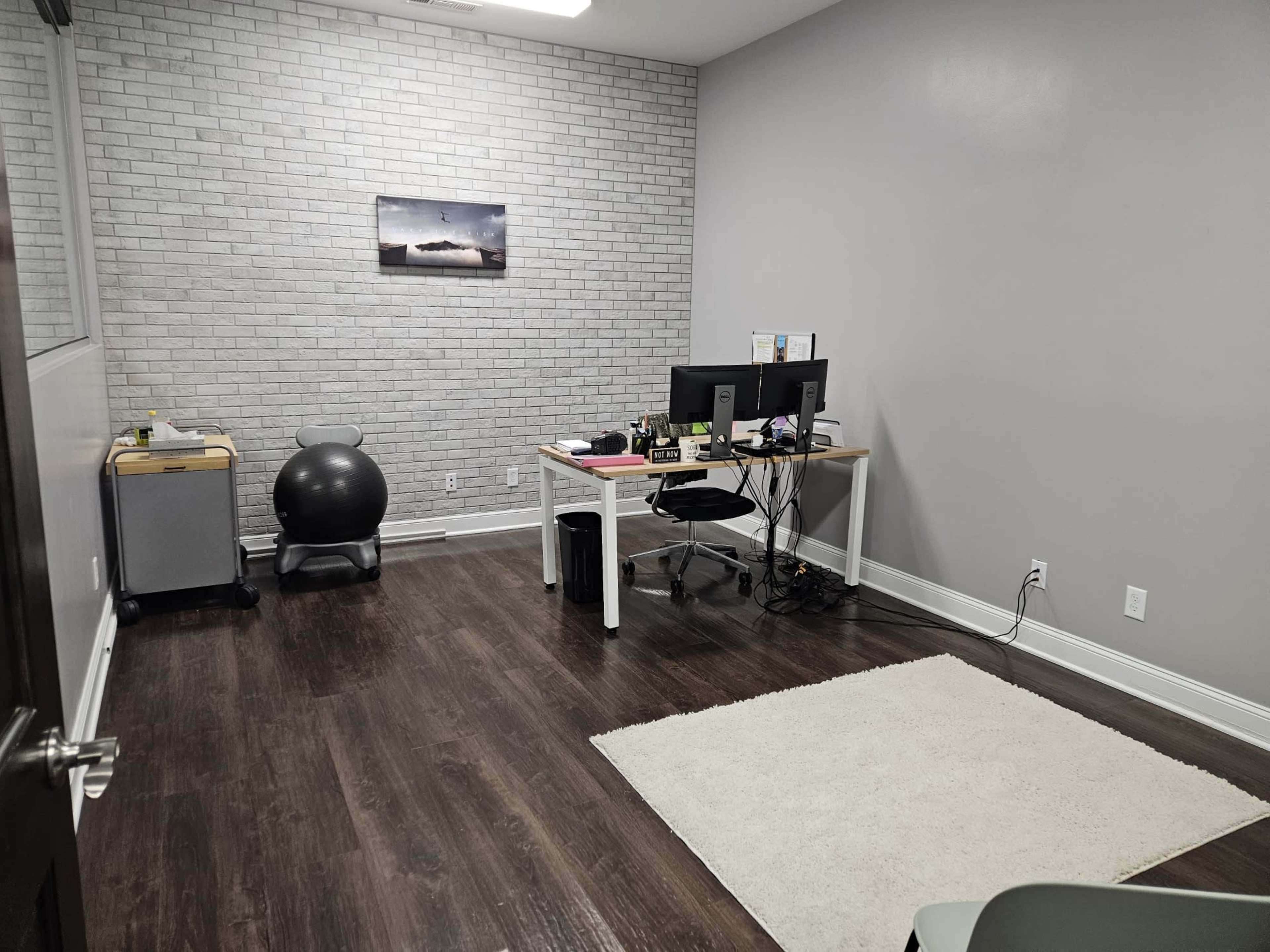 Convenient, Clean, Spacious Office Space- Perfect for Video/Photo Shoots Image in Bentonville, Bentonville, AR