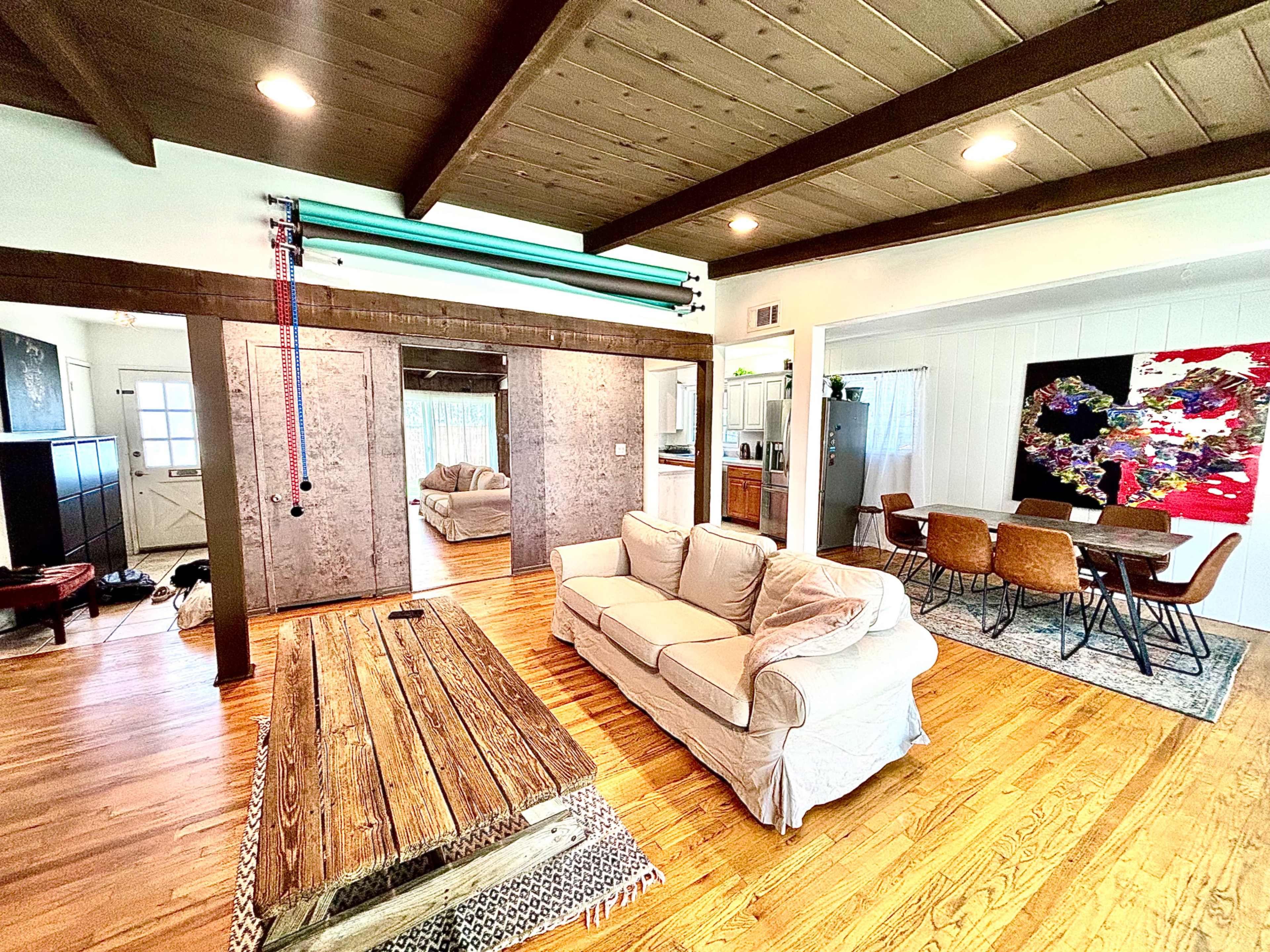 A Cabin Feeling House with a Real Fireplace. Image in Sherman Oaks, Sherman Oaks, CA