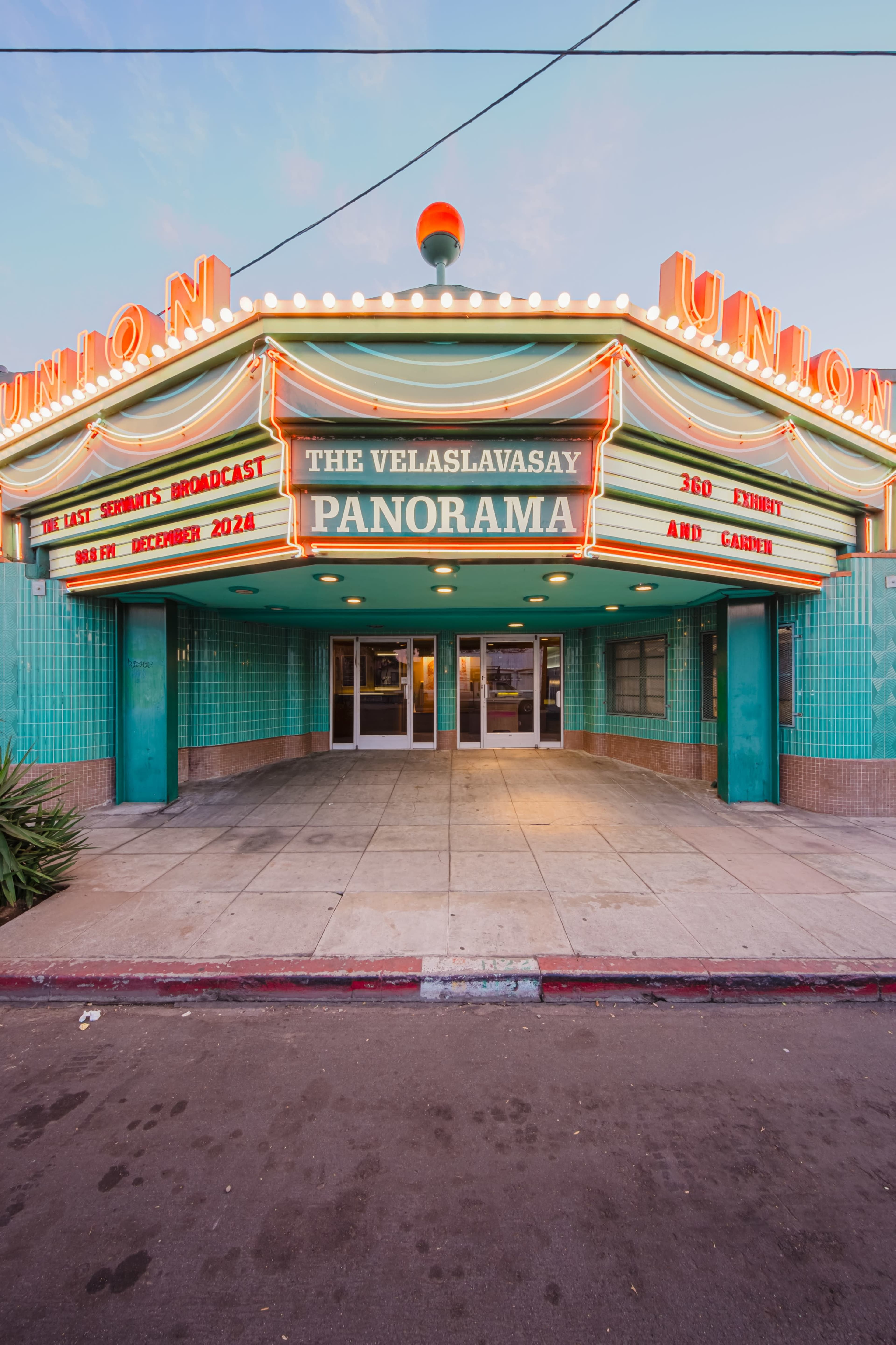 RETRO-CHIC CINEMA & LUSH SECRET GARDEN ESCAPE Image in South Los Angeles, Los Angeles, CA