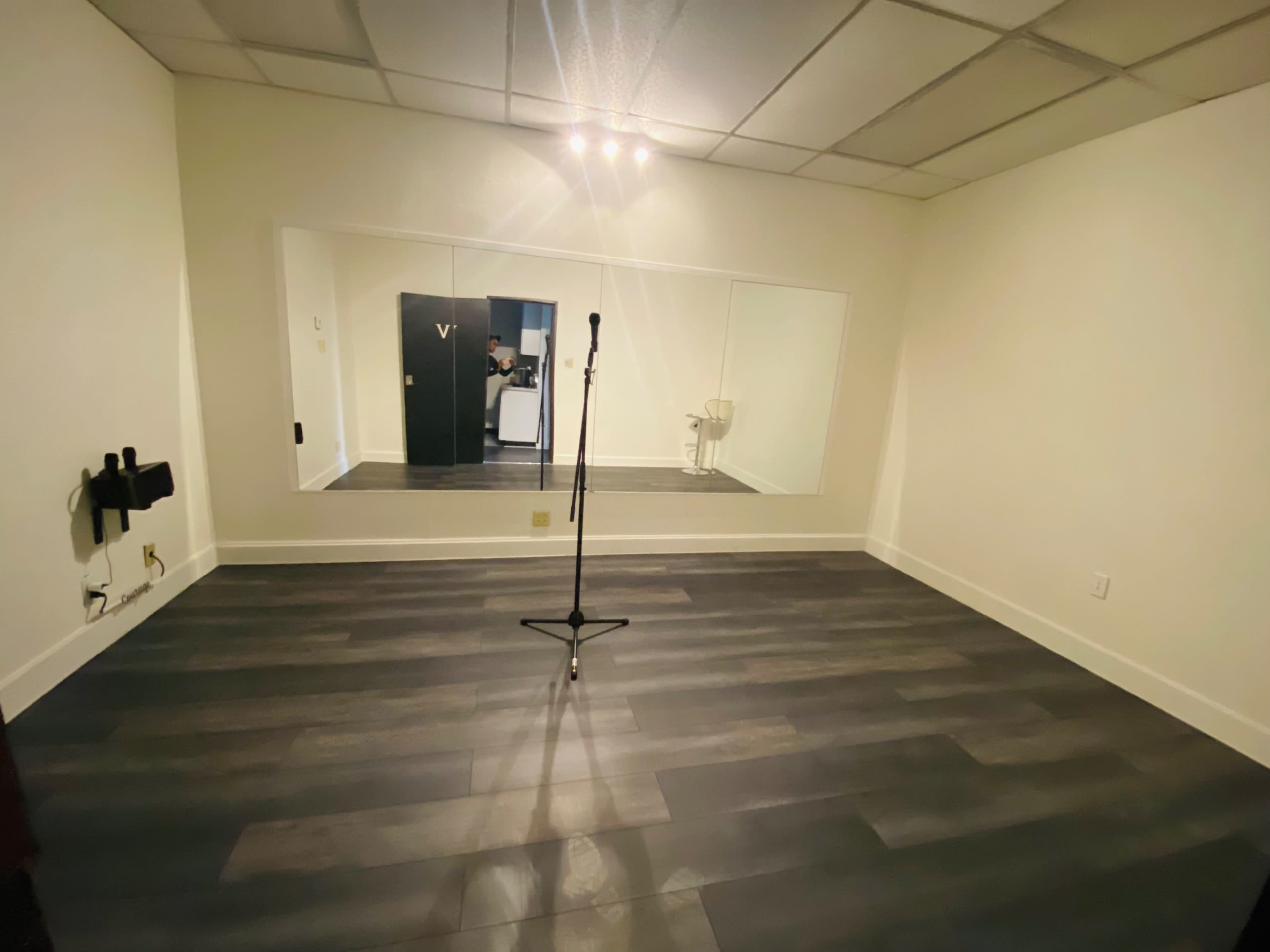 Entertainers' Workspace: Dance Studio, Recording Studio for Actors and Artists , Event Space Image in Richardson, Richardson, TX