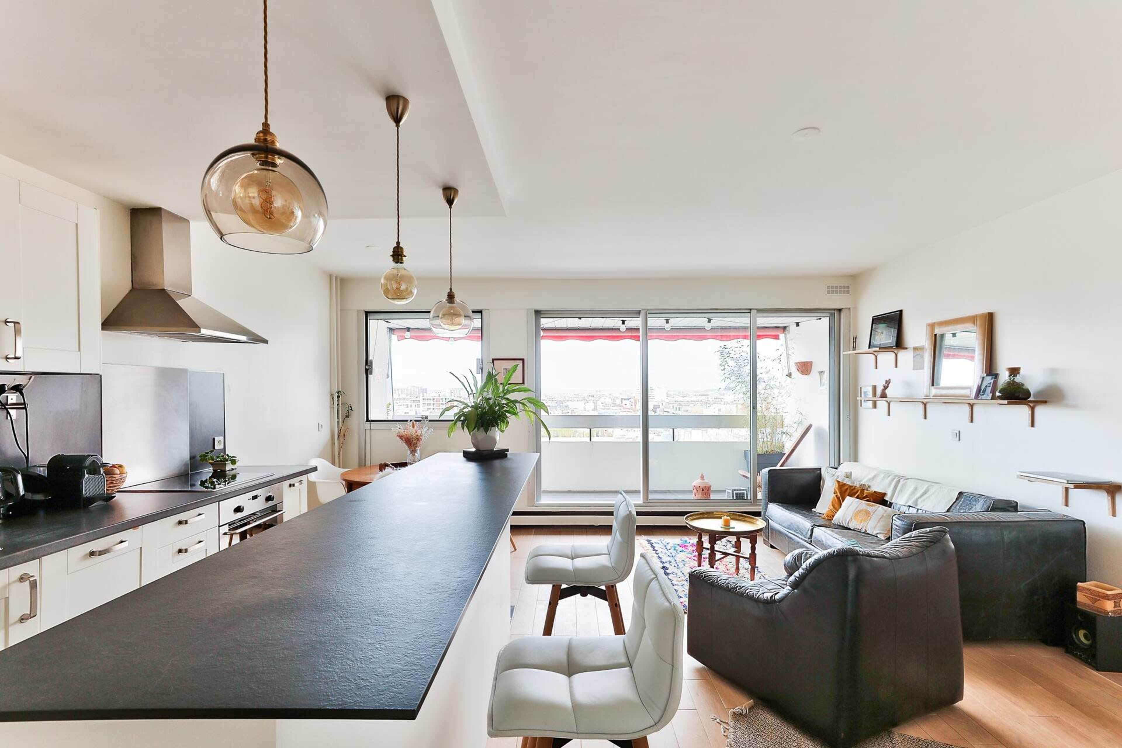 Appartement lumineux avec vue panoramique sur Paris Image in Amérique, Paris, 
