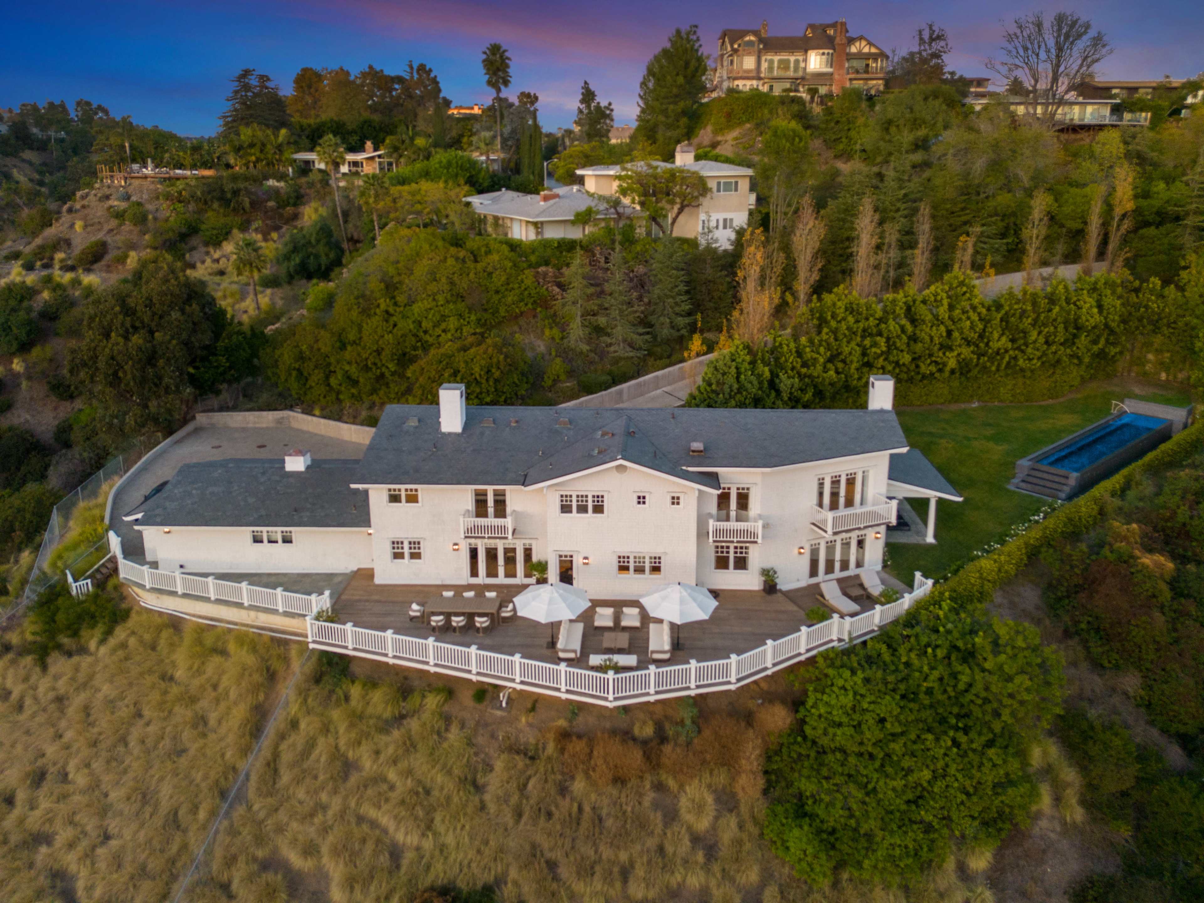 STRADELLA HIDEAWAY WHITEWOOD VERANDA Image in Bel Air, Los Angeles, CA