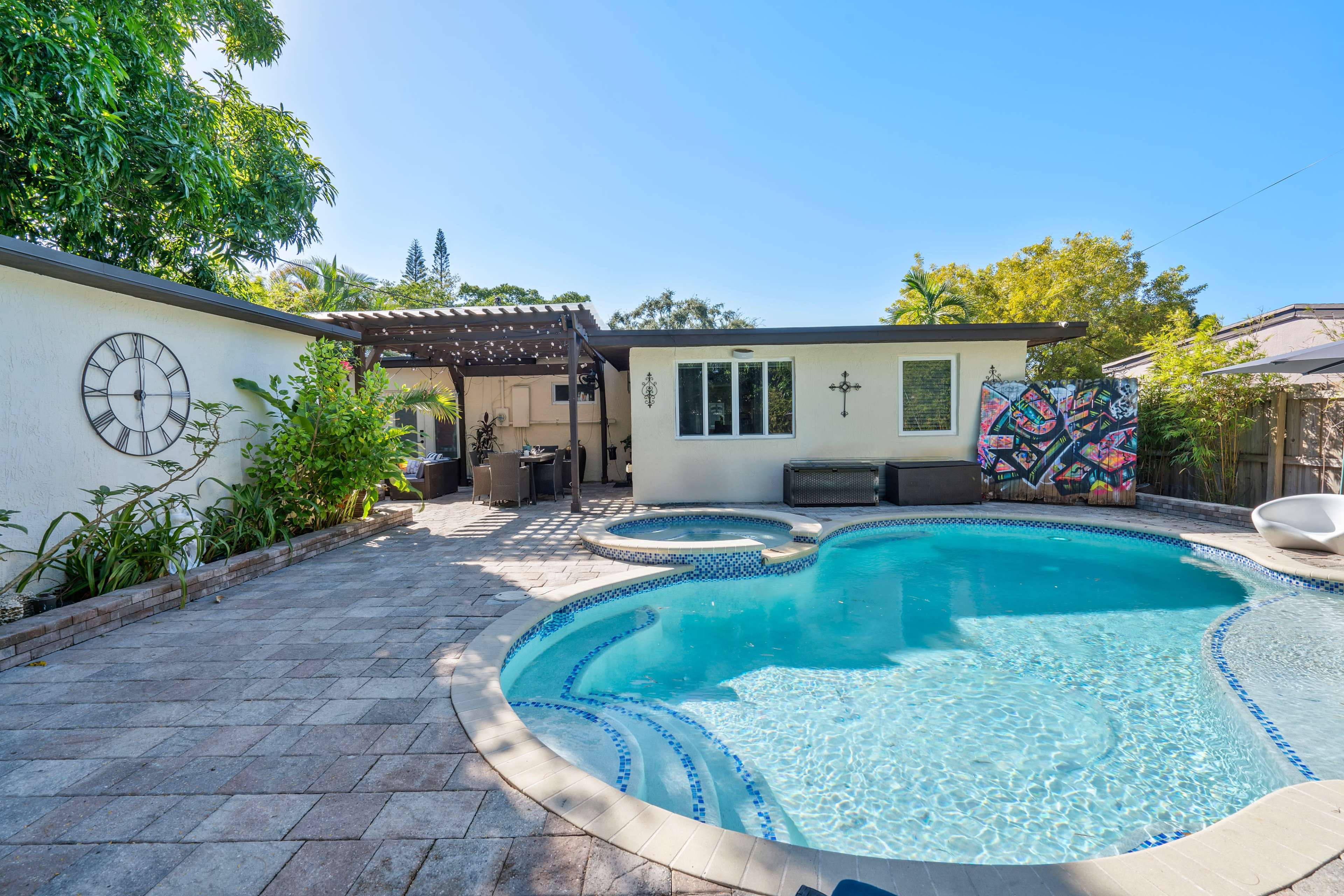 North Miami backyard Pool and hot tub Oasis., North Miami, FL ...