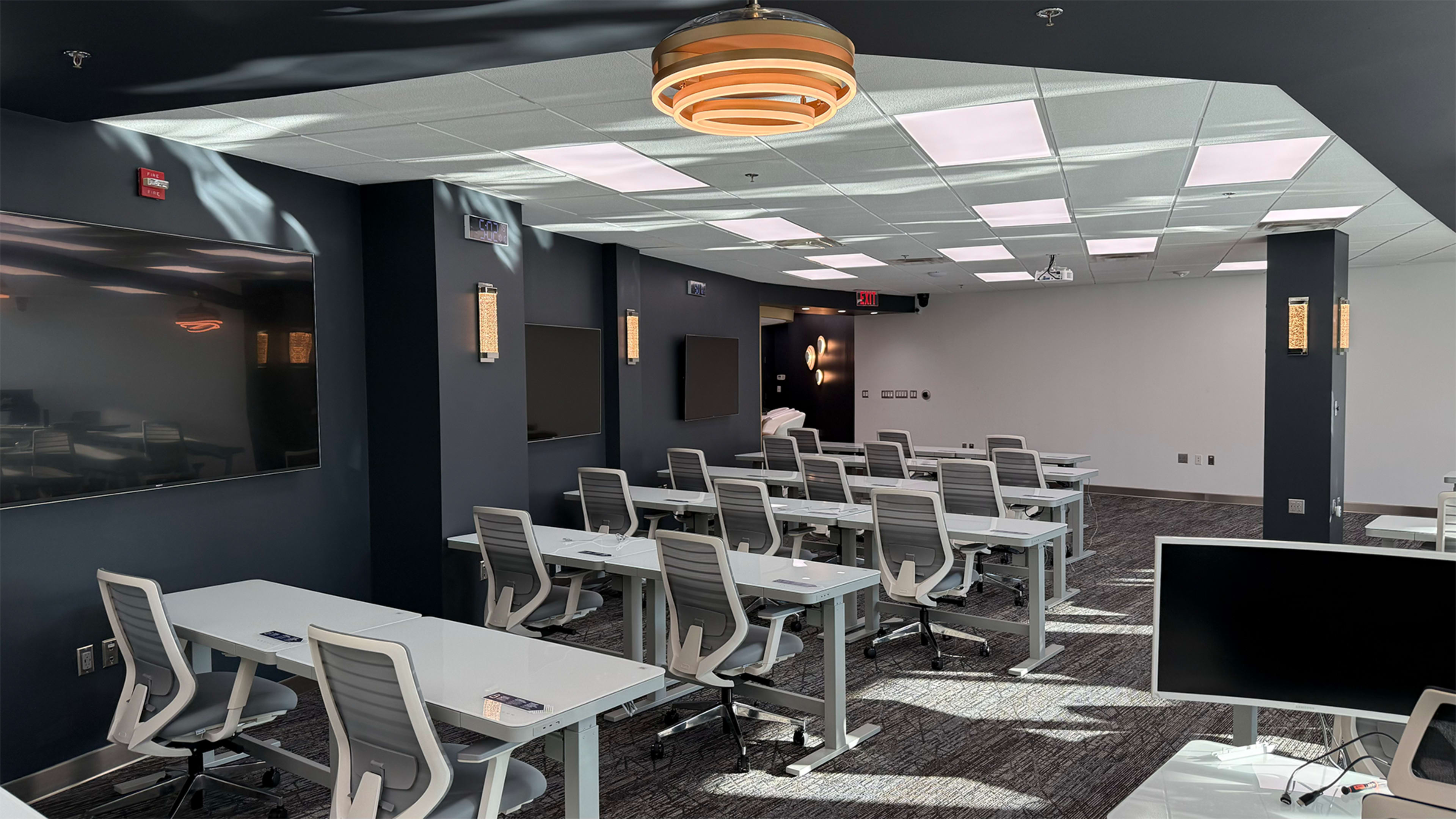 Modern Training Classroom with Naturalistic Views Image in Hunter Mill District, Reston, VA