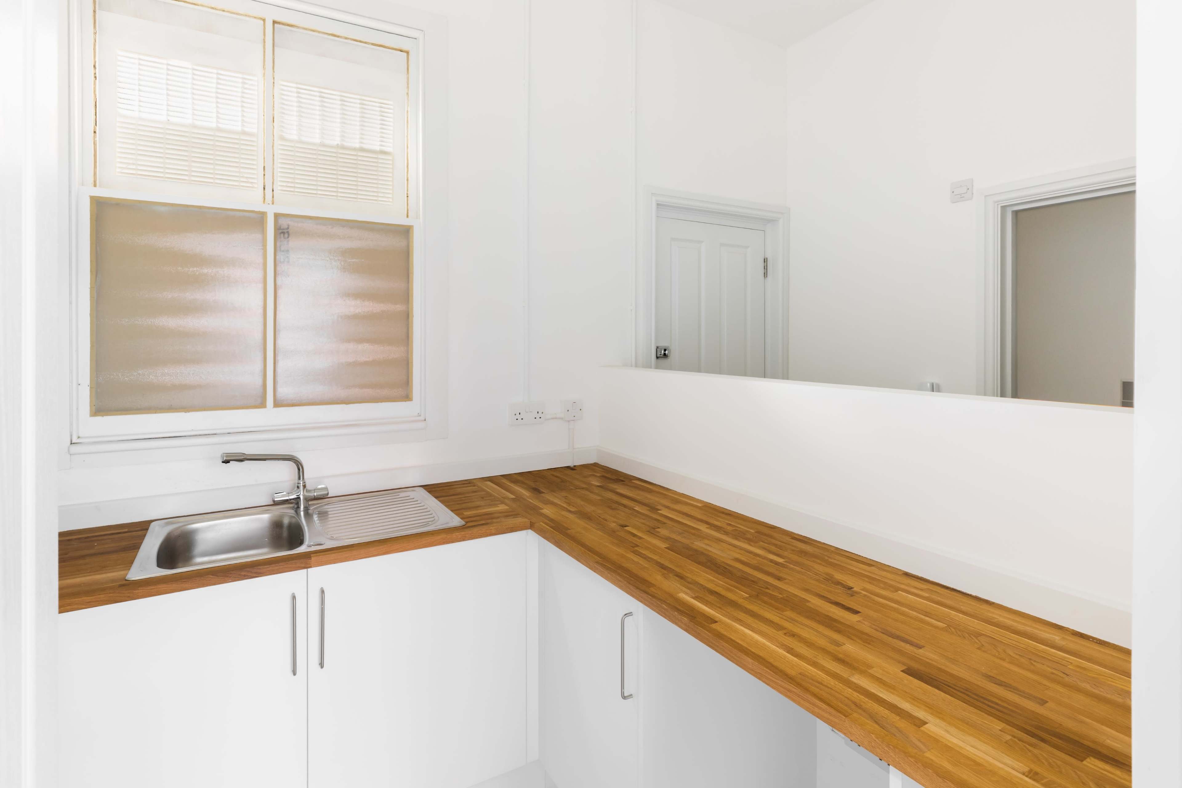 JQ street-facing retail space in former jeweller building converted into hotel Image in Jewellery Quarter, Birmingham, ENG