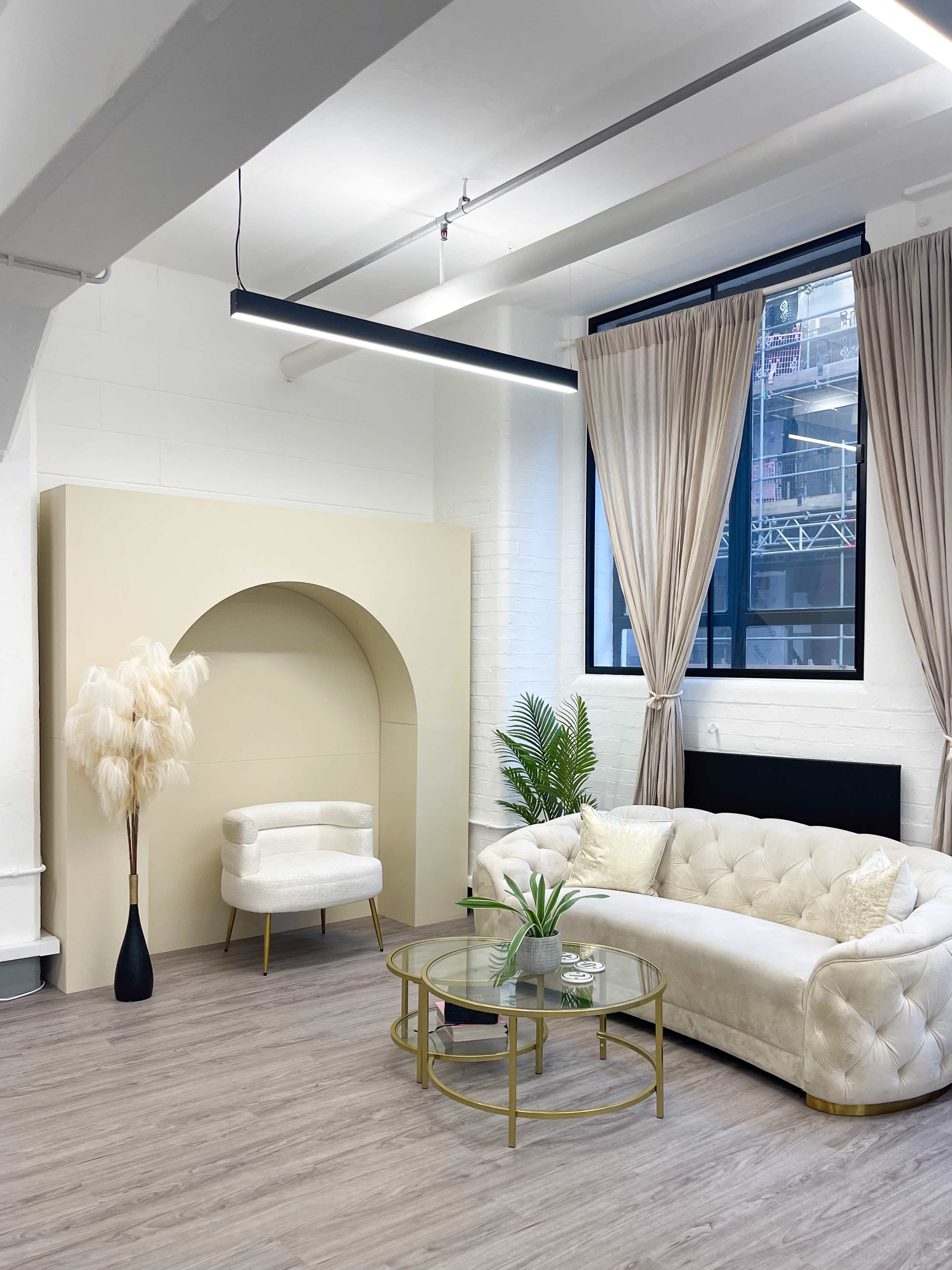 Daylight Luxury Photography Studio Image in Bermondsey, Bermondsey, London, ENG