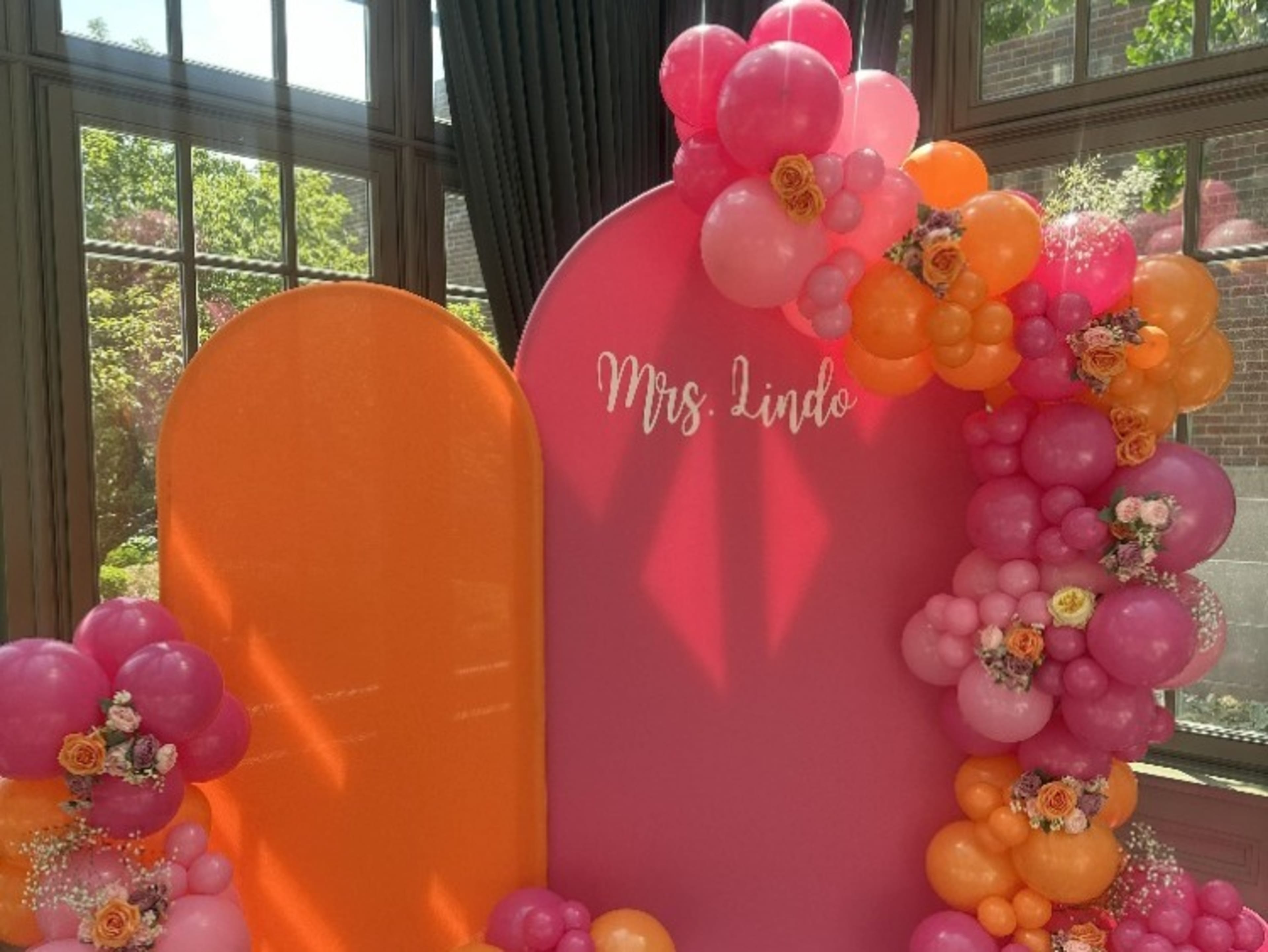 Arch Backdrop with Balloons