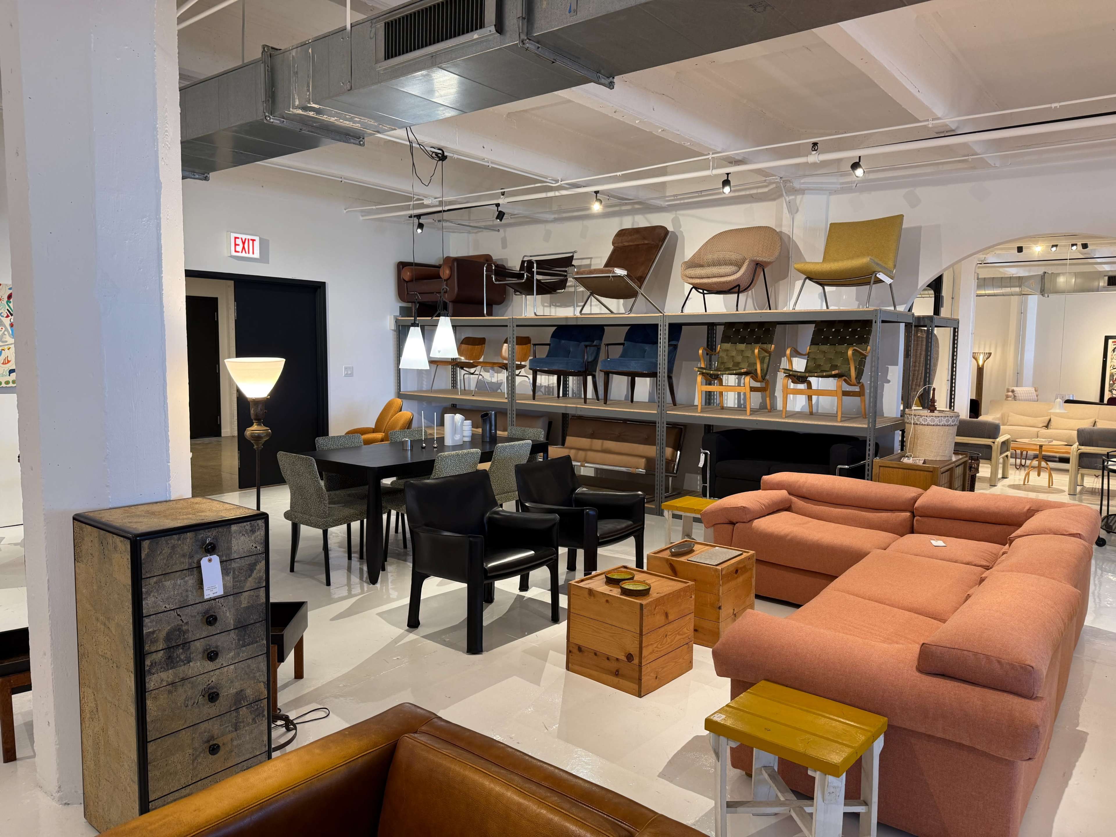 Downtown Open Air Vintage Furniture Showroom With Natural Light Shooting Area Image in Lower West Side, Chicago, IL