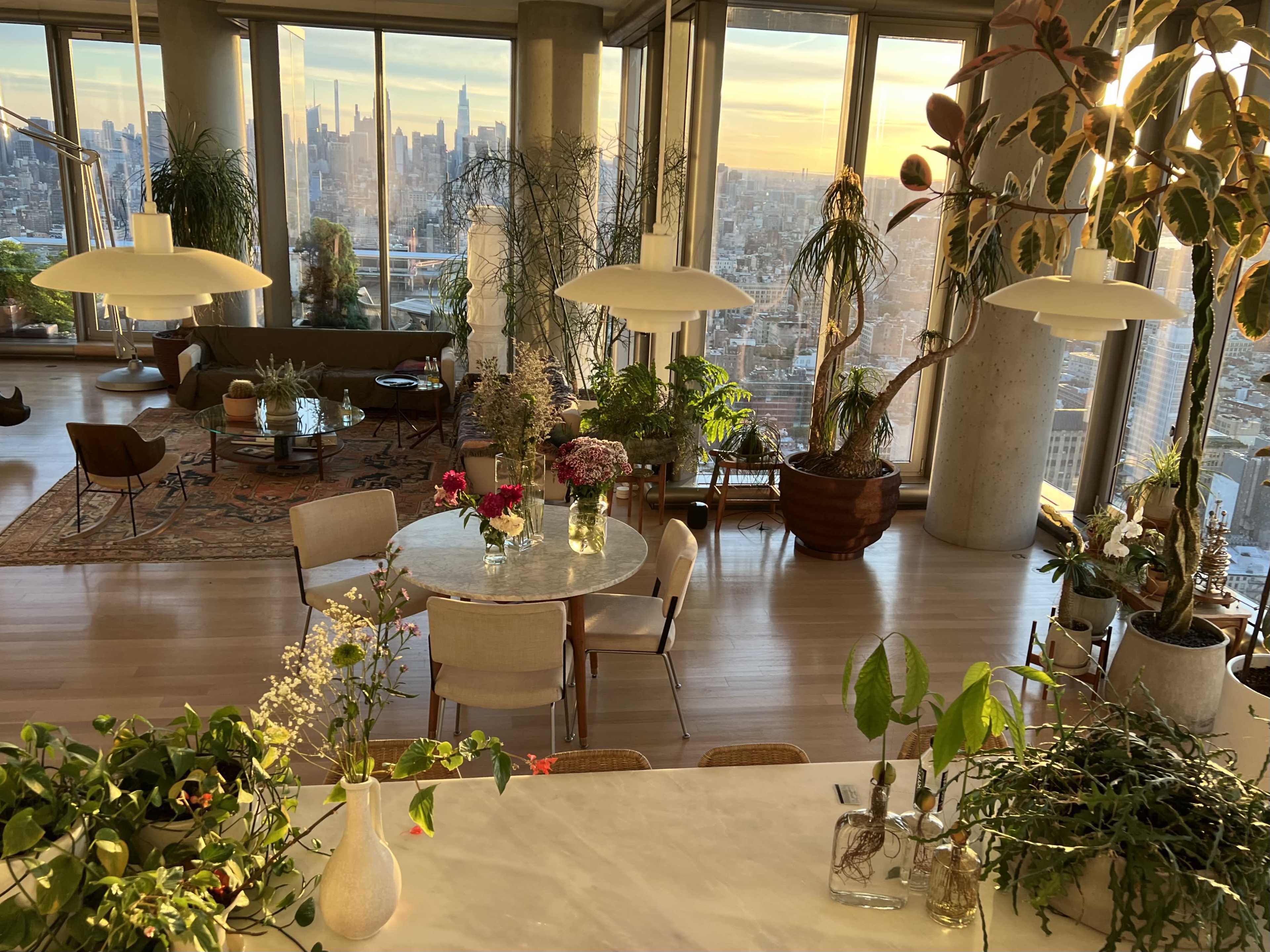 Panoramic Cinematic High-Rise Tribeca Penthouse with Outdoor Access Image in Lower Manhattan, New York, NY