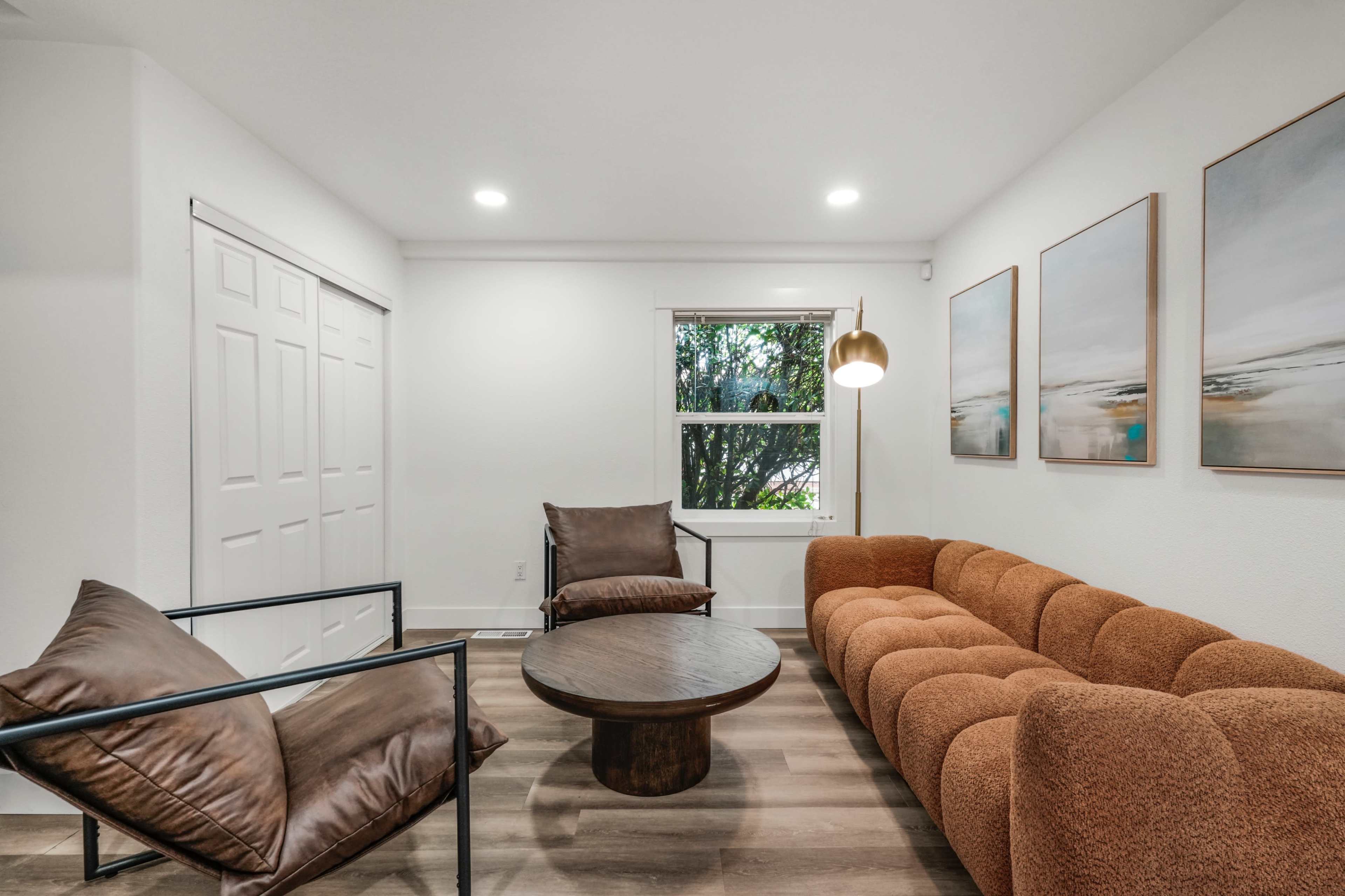 Milwaukie Coworking Space | Private Offices, Podcast Studio & Free Parking Image in Hector Campbell, Milwaukie, OR