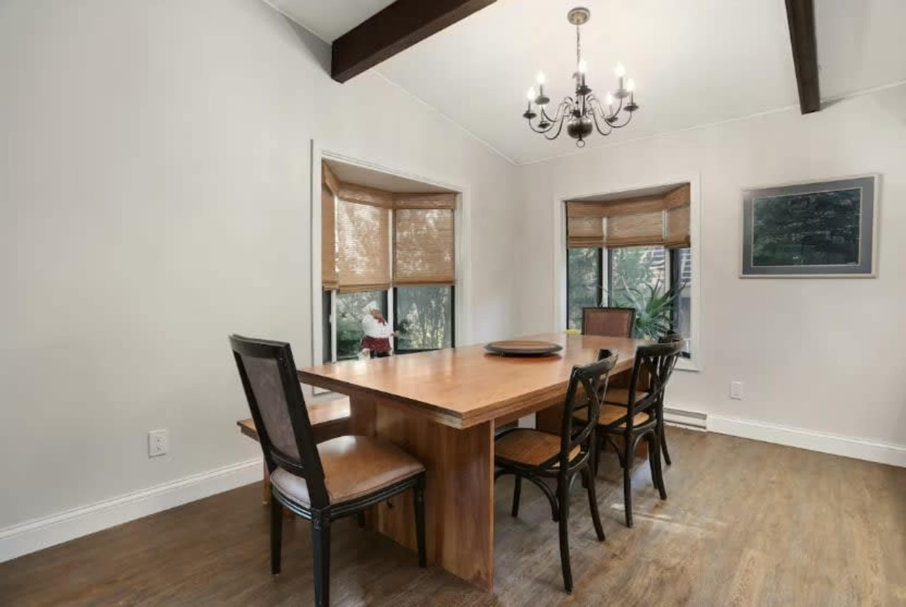cozy peaceful sprawling ranch  lake house with loft Image in Tyrone Township, tyrone twp, MI