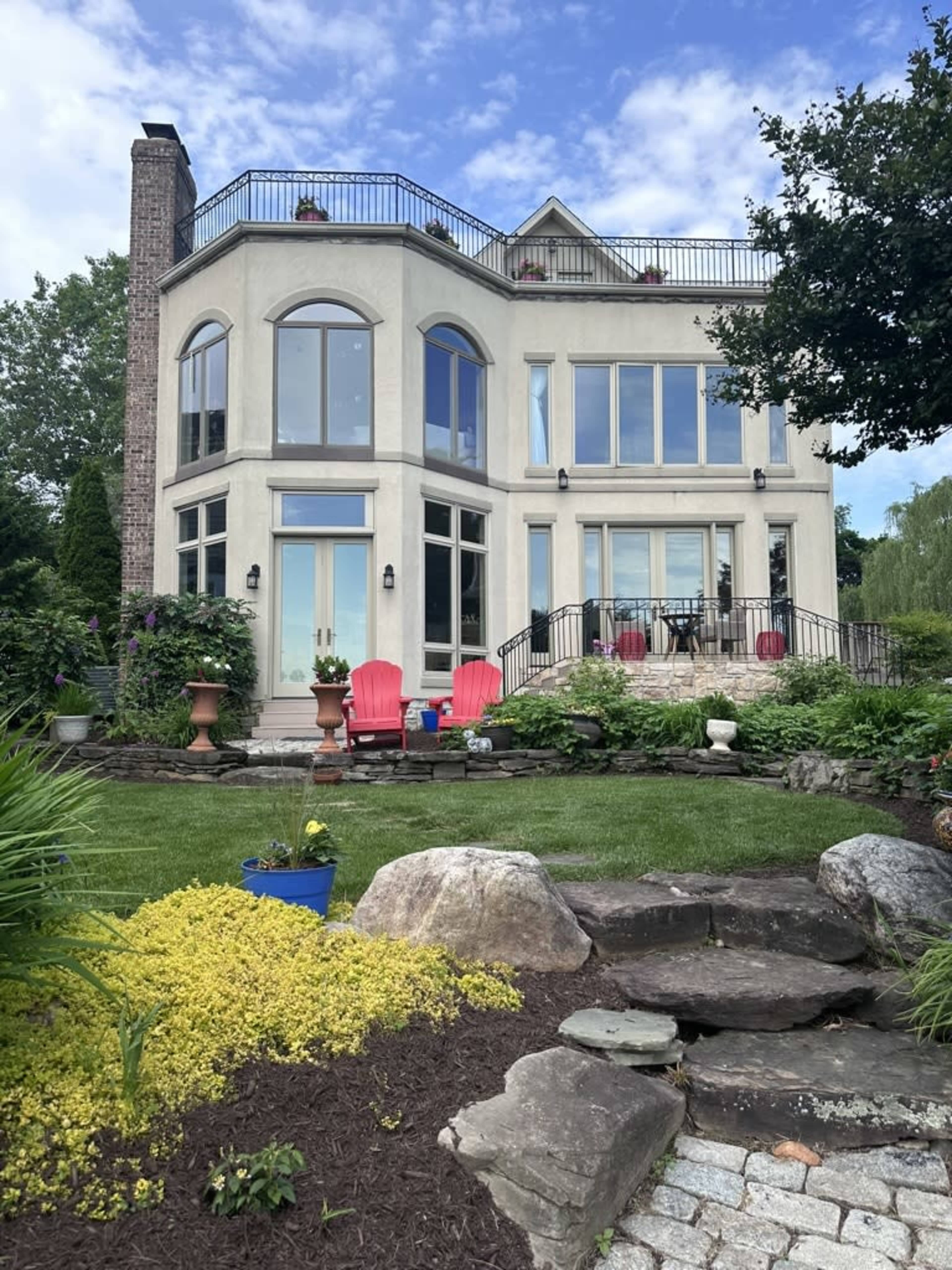 Chic Waterfront Yacht Studio + Garden Escape for Content Creators & Events Image in , Annapolis, MD