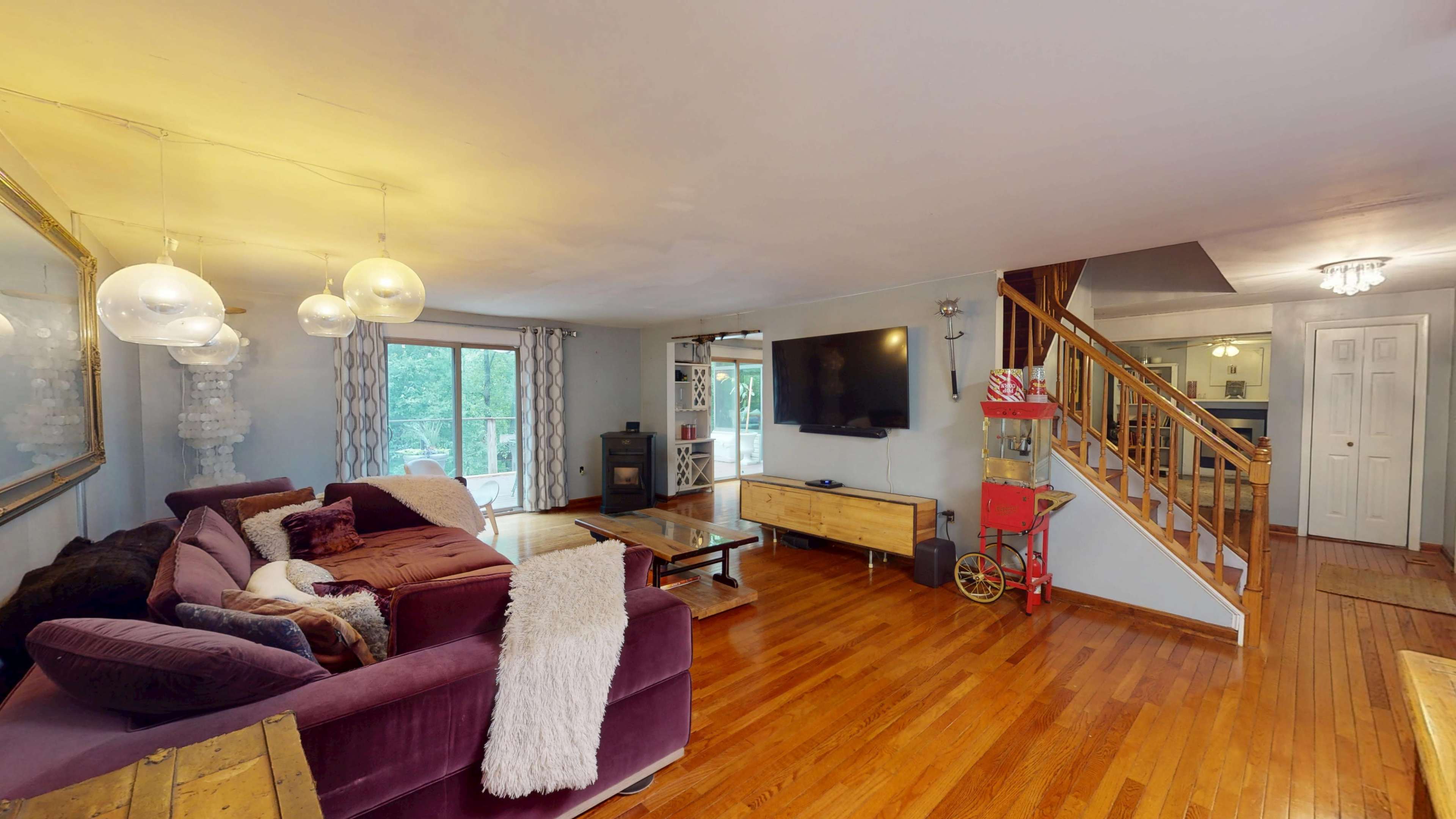 Bright Suburban Home for Content Creation & Intimate Events Image in Clinton, Clinton, MD