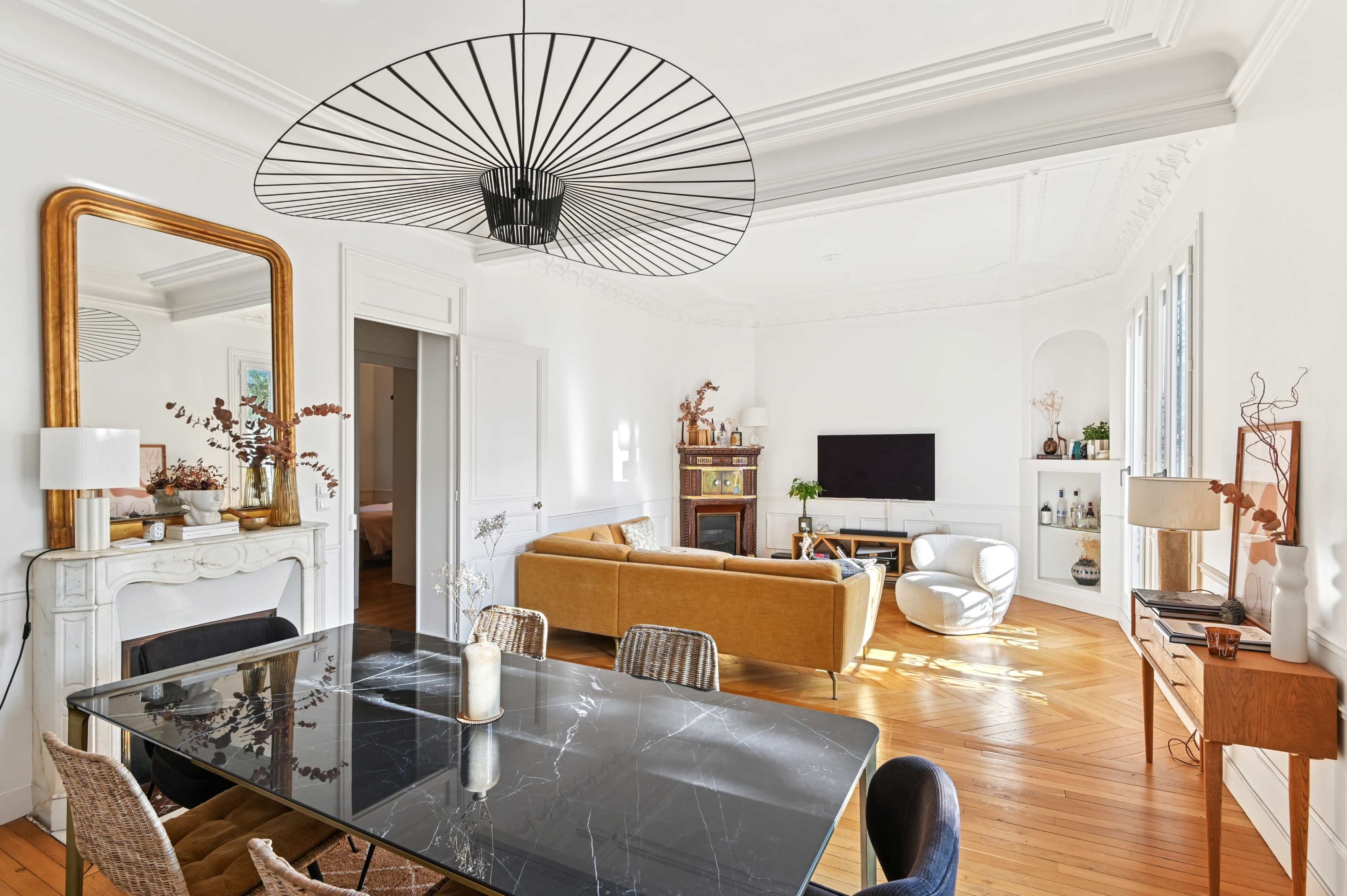 Appartement Haussmannien chic spacieux et lumineux Image in Bécon-les-Bruyères, Asnières-sur-seine