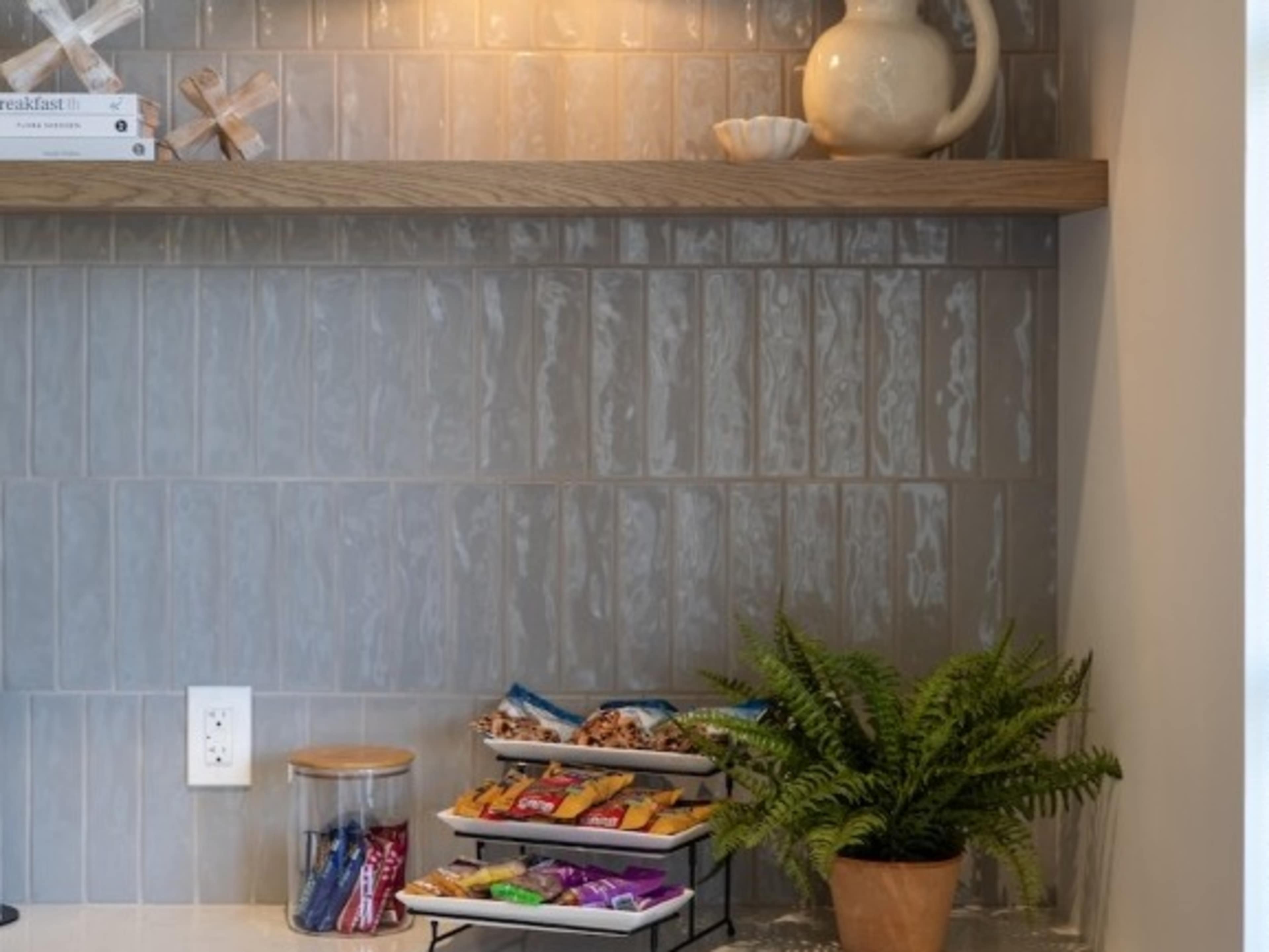 Snacks, drinks and coffee.