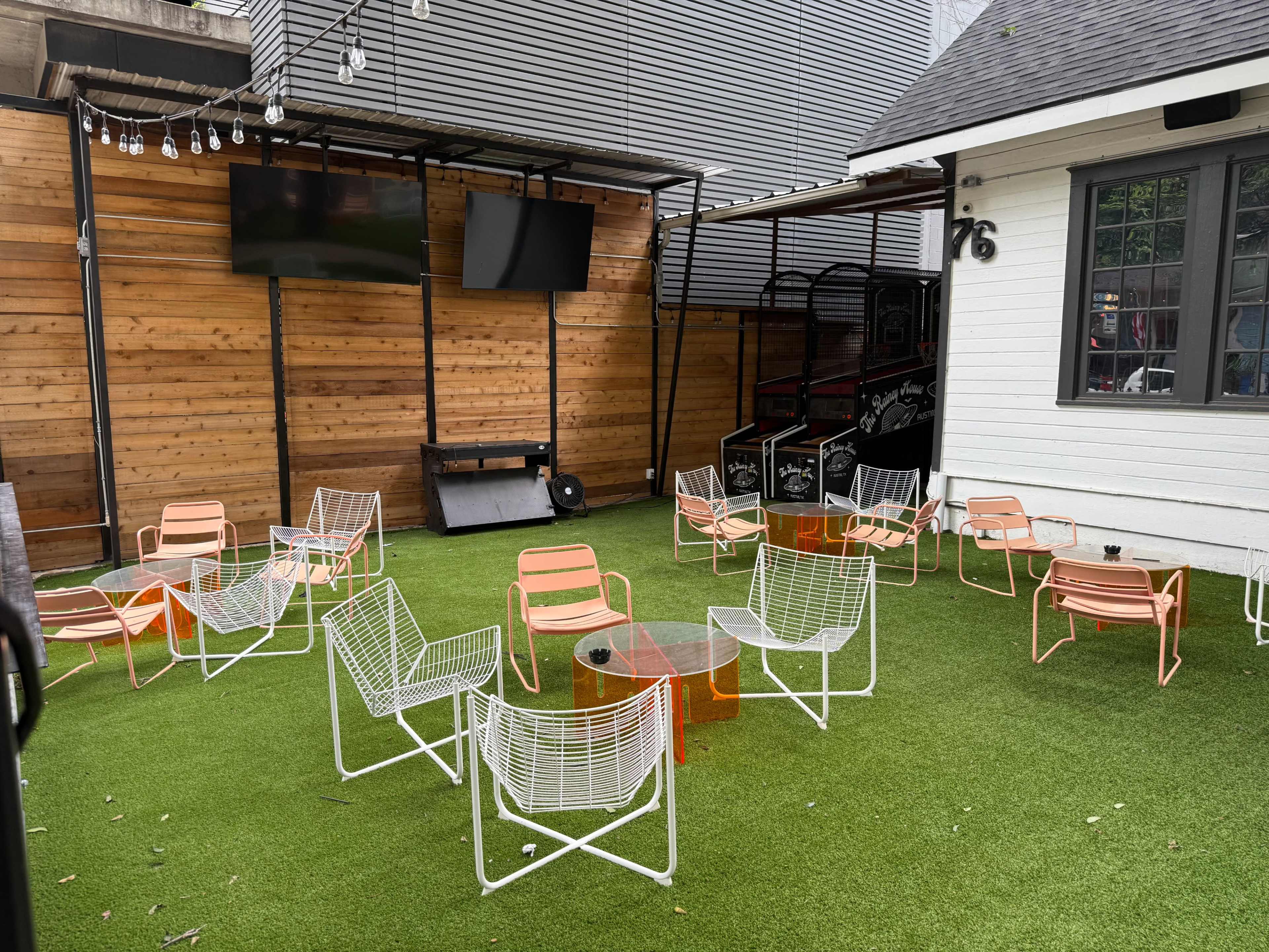 Downtown retro inspired space bungalow. Image in Downtown Austin, Austin, TX