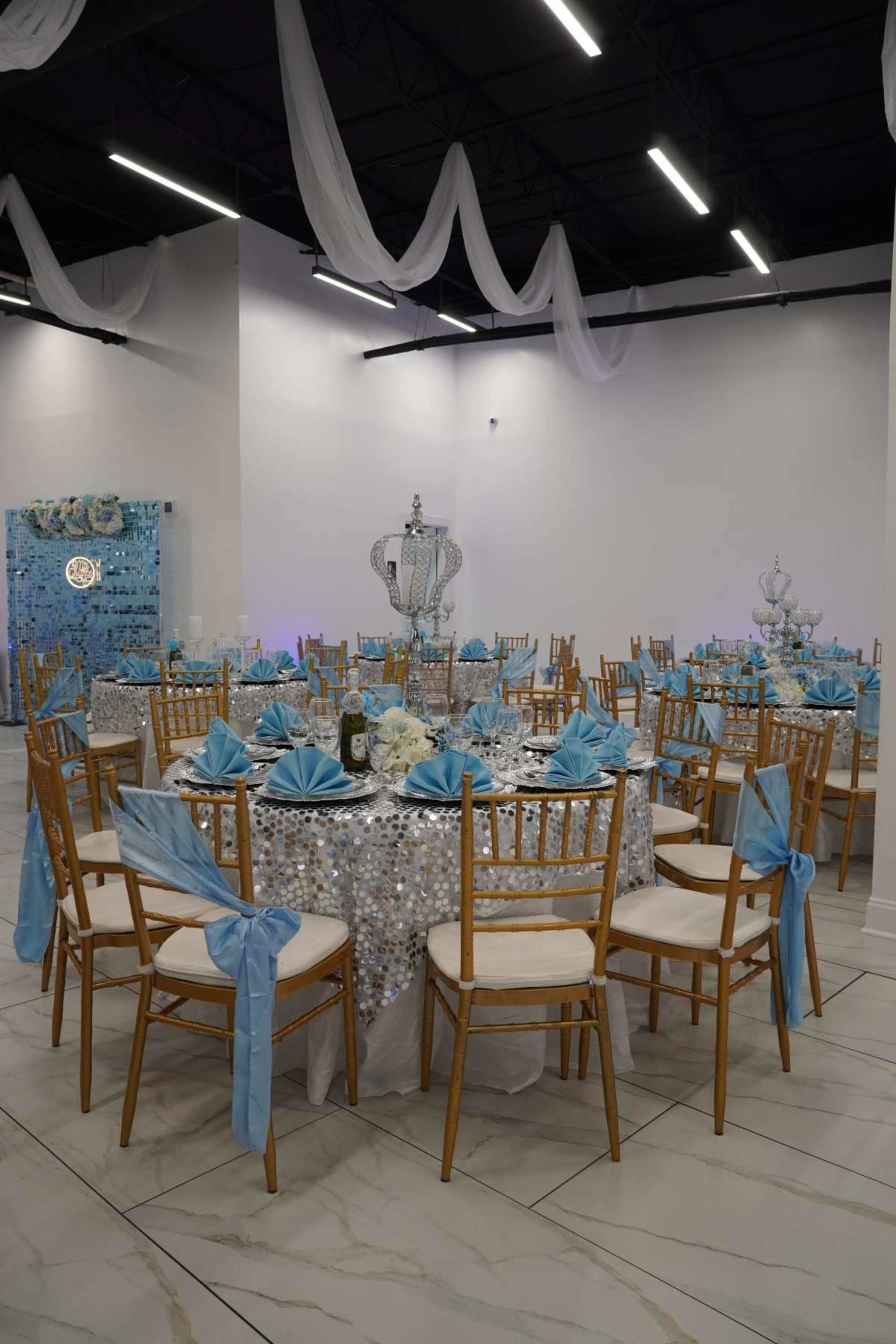 Energy Corridor Corporate Conference- Houston Event Space Venue - Modern Blank Studio Image in Eldridge / West Oaks, Houston, TX