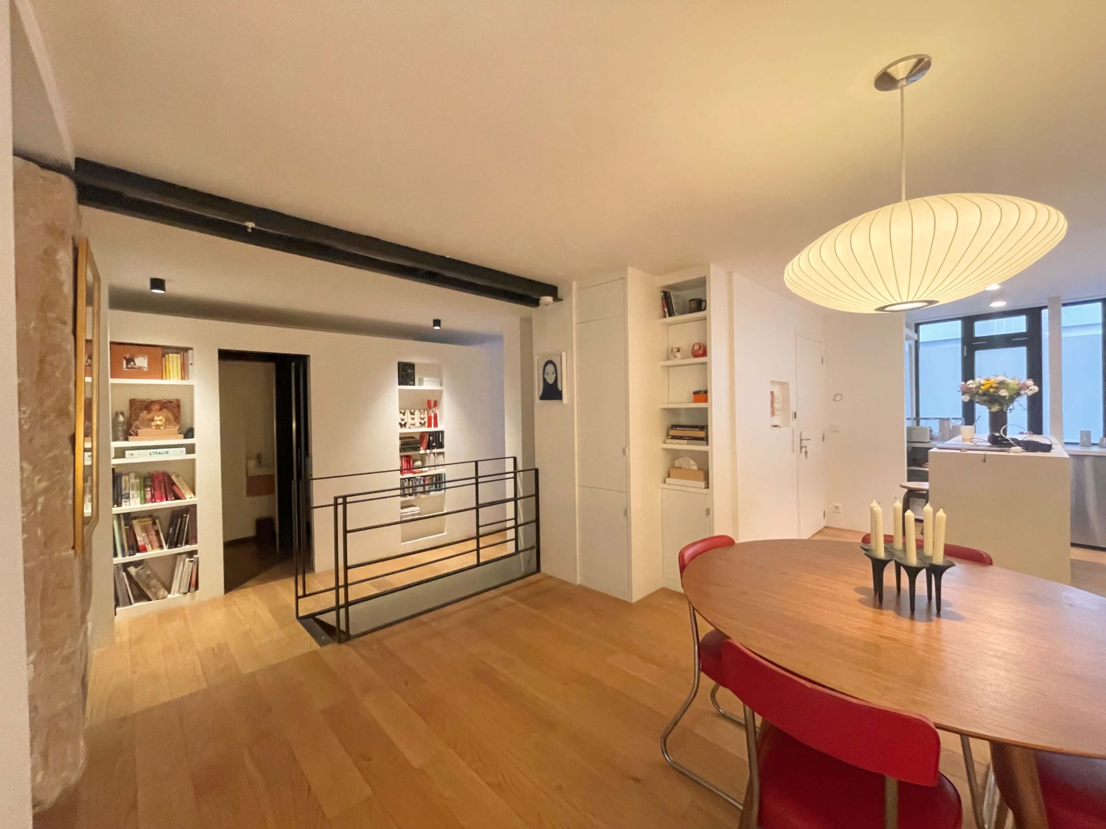 Large Versatile Studio-Style Apartment for Video Productions in the center of Paris Image in Sentier, Paris