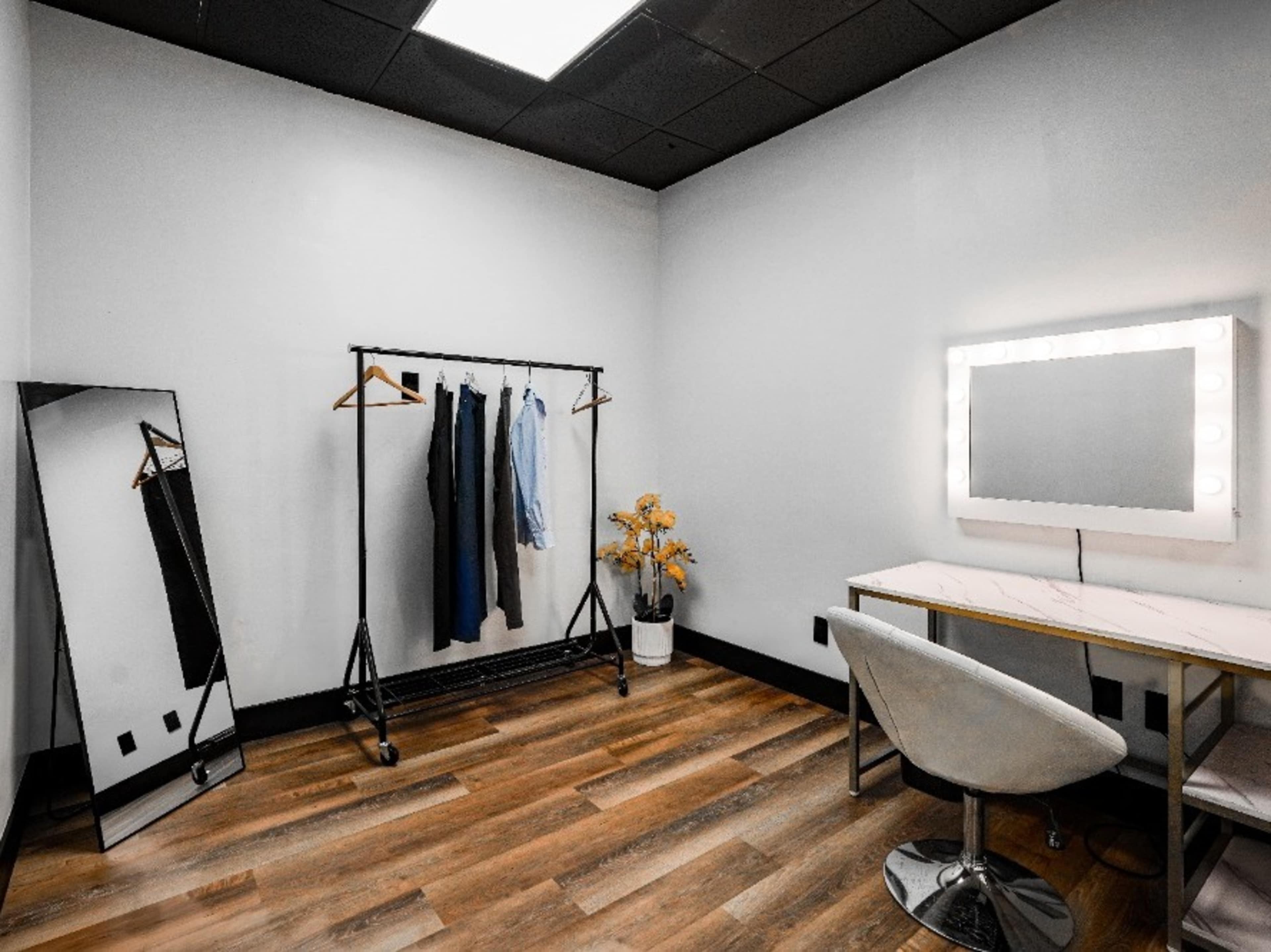 Dressing Room/HMU Room