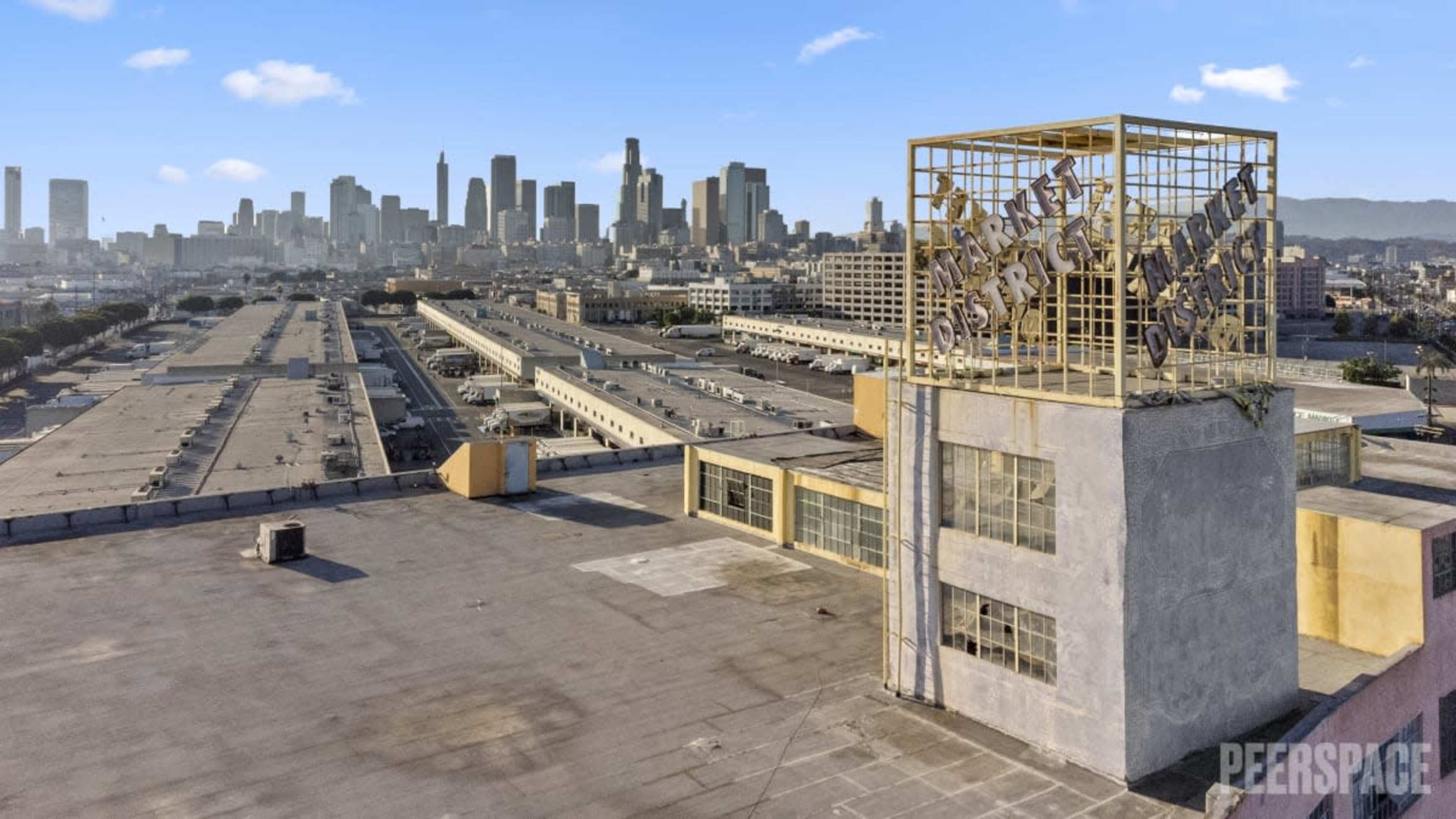 DTLA Photo Studio / Studio Space with 40ft of Natural Daylight Image in Central LA, Los Angeles, CA