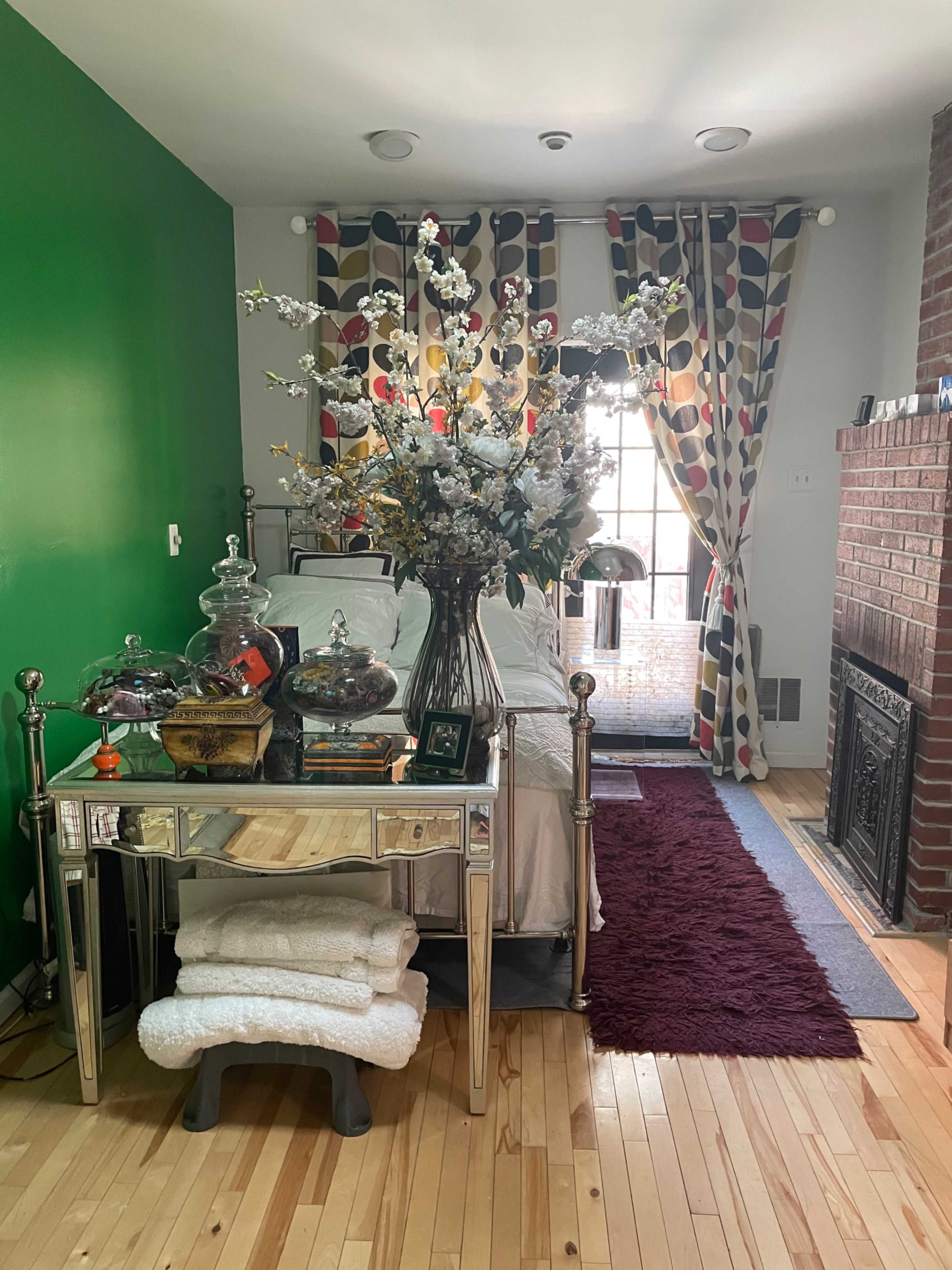 Crown Height Patio & Backyard Image in Crown Heights, Brooklyn, NY