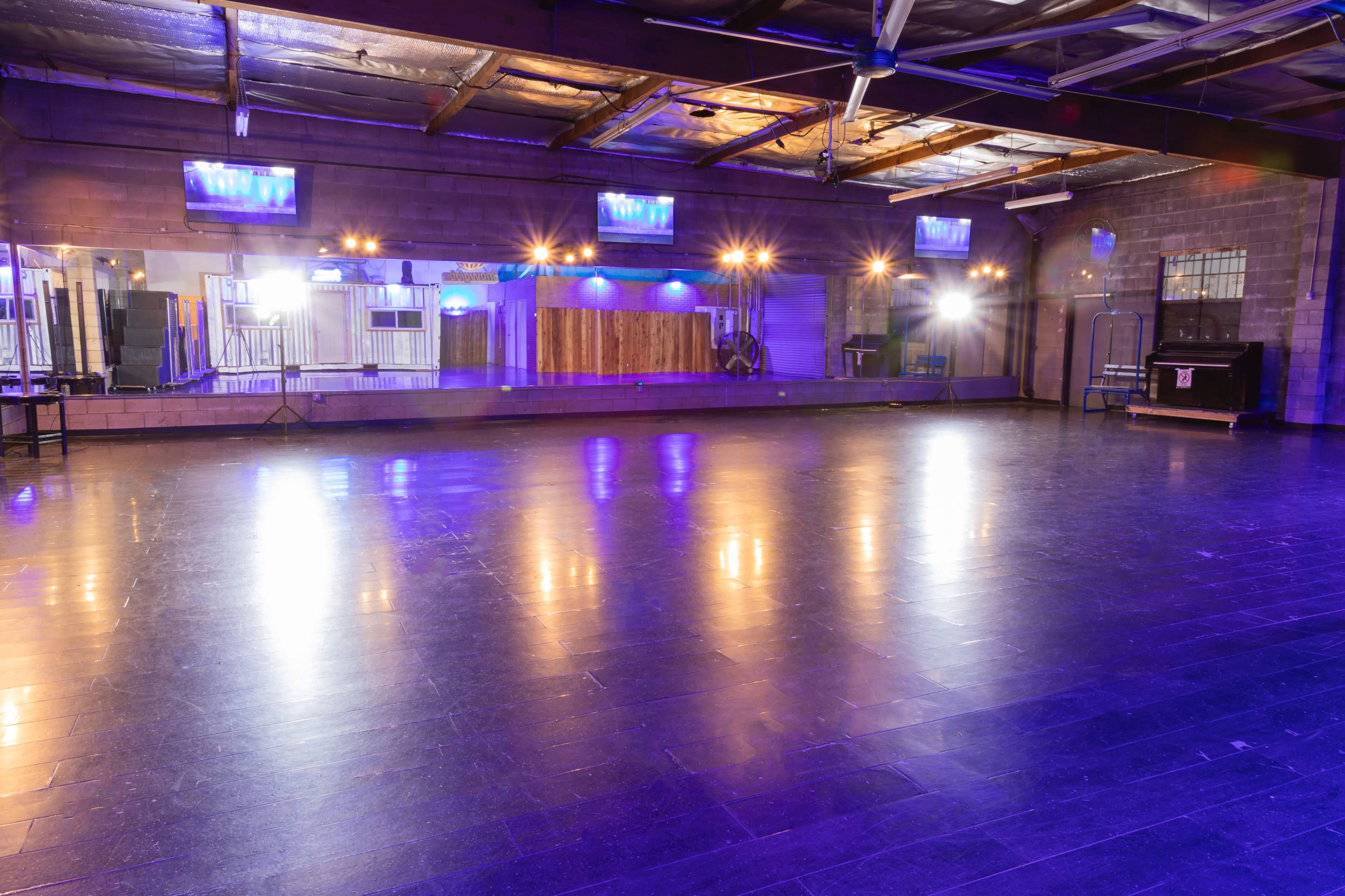 Industrial Dance Studio Space Image in Santa Fe Springs, Santa Fe Springs, CA