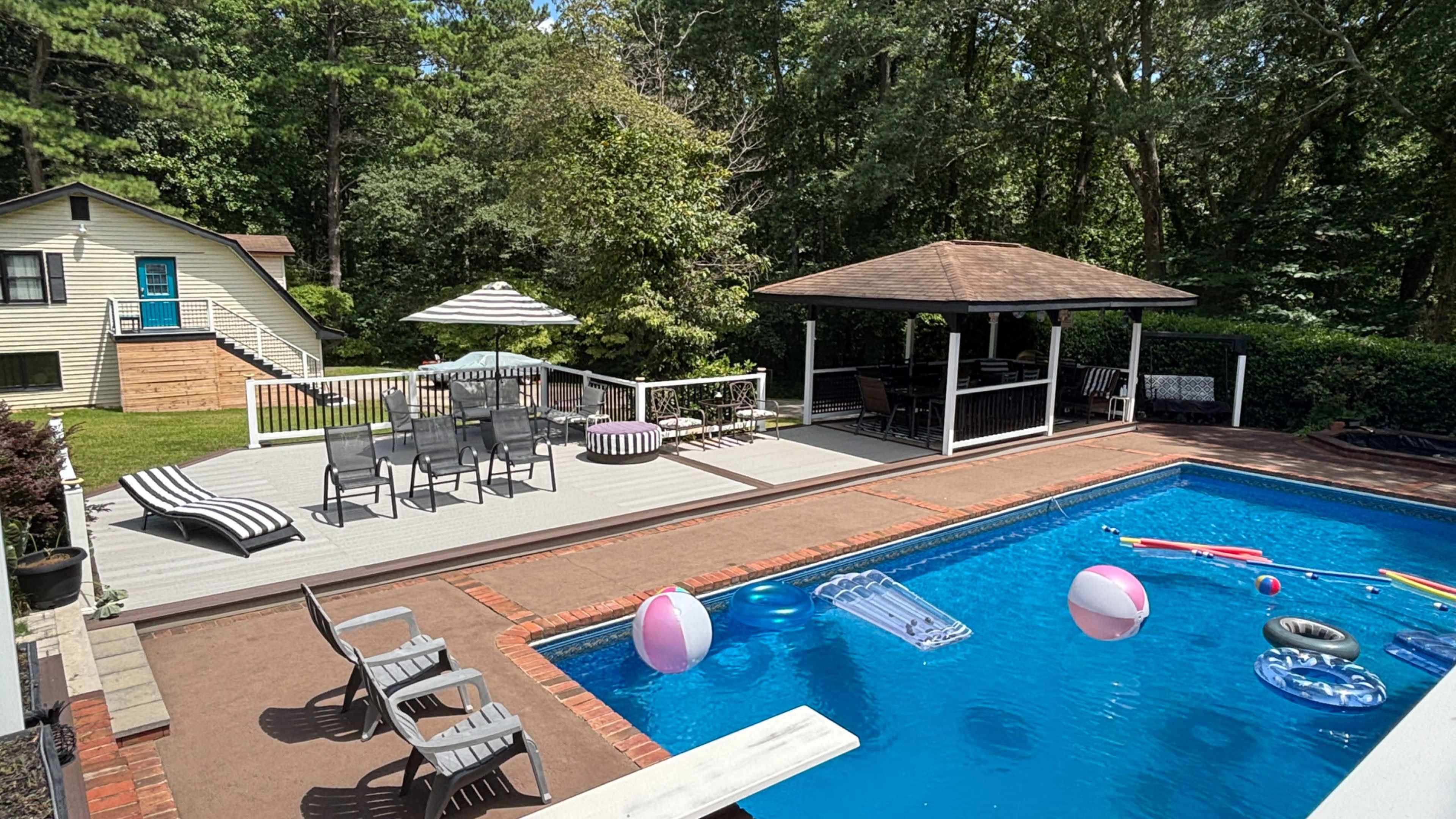 J&S Southside Escape Image in Forest Park, Forest Park, GA