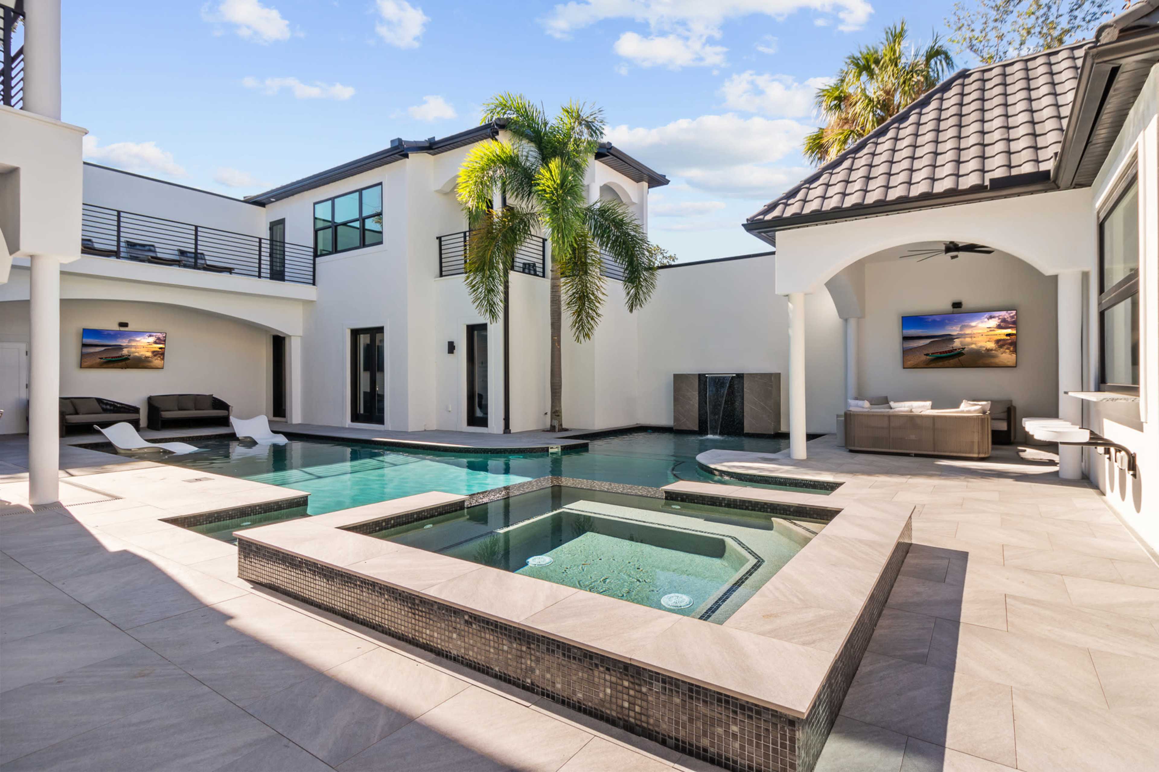 S. Tampa Mansion w/ Pool, Nightclub, Meeting Spaces, 22 Person Dining Table Image in Sunset Park, Tampa, FL