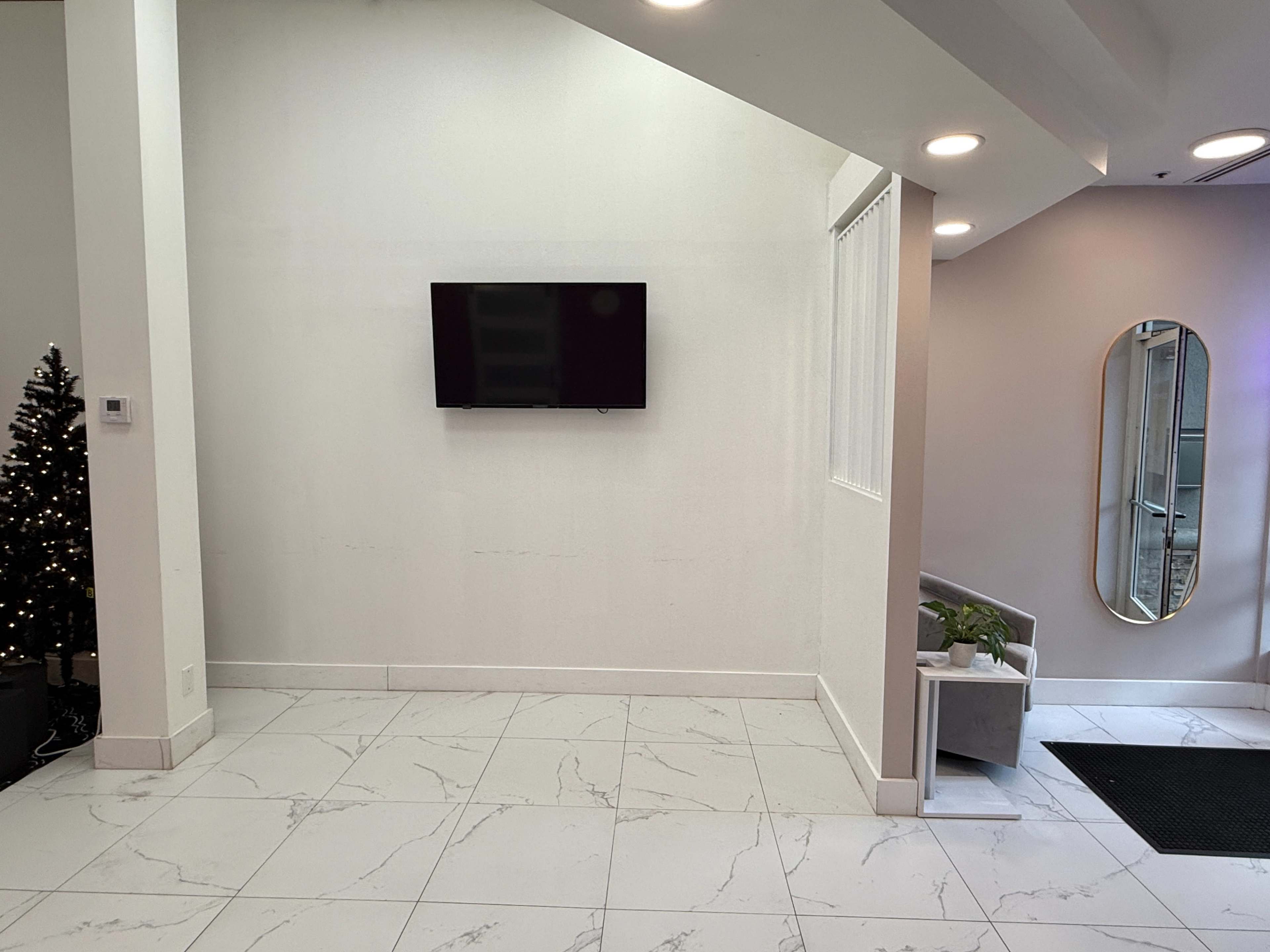 A modern, bright, and cozy space in Los Altos. Endless versatility—your imagination is the only limit! Image in North Los Altos, LOS ALTOS, CA