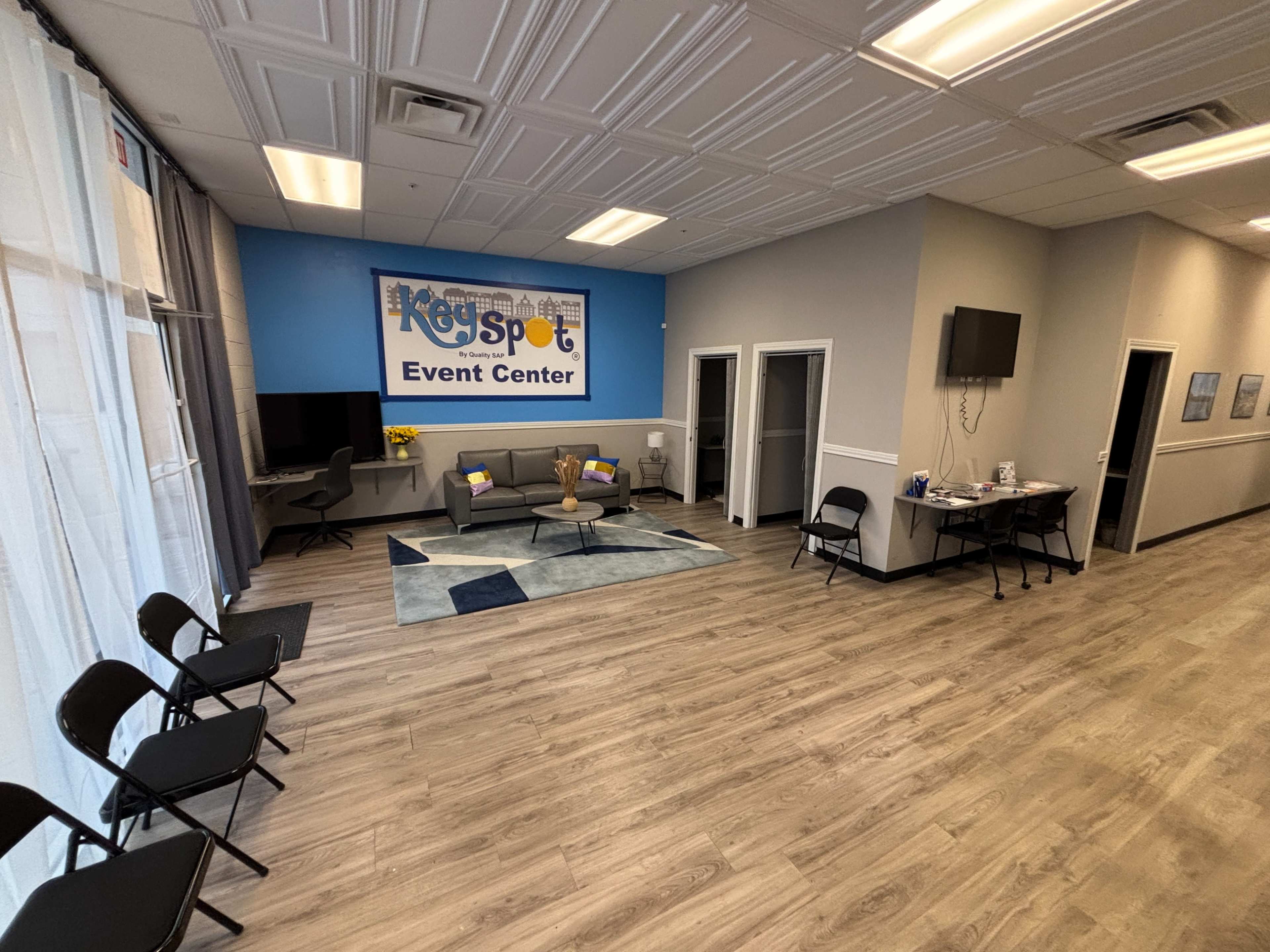 FANTASTIC Event Space in Cincinnati with Great Parking Image in Woodlawn, Cincinnati, OH