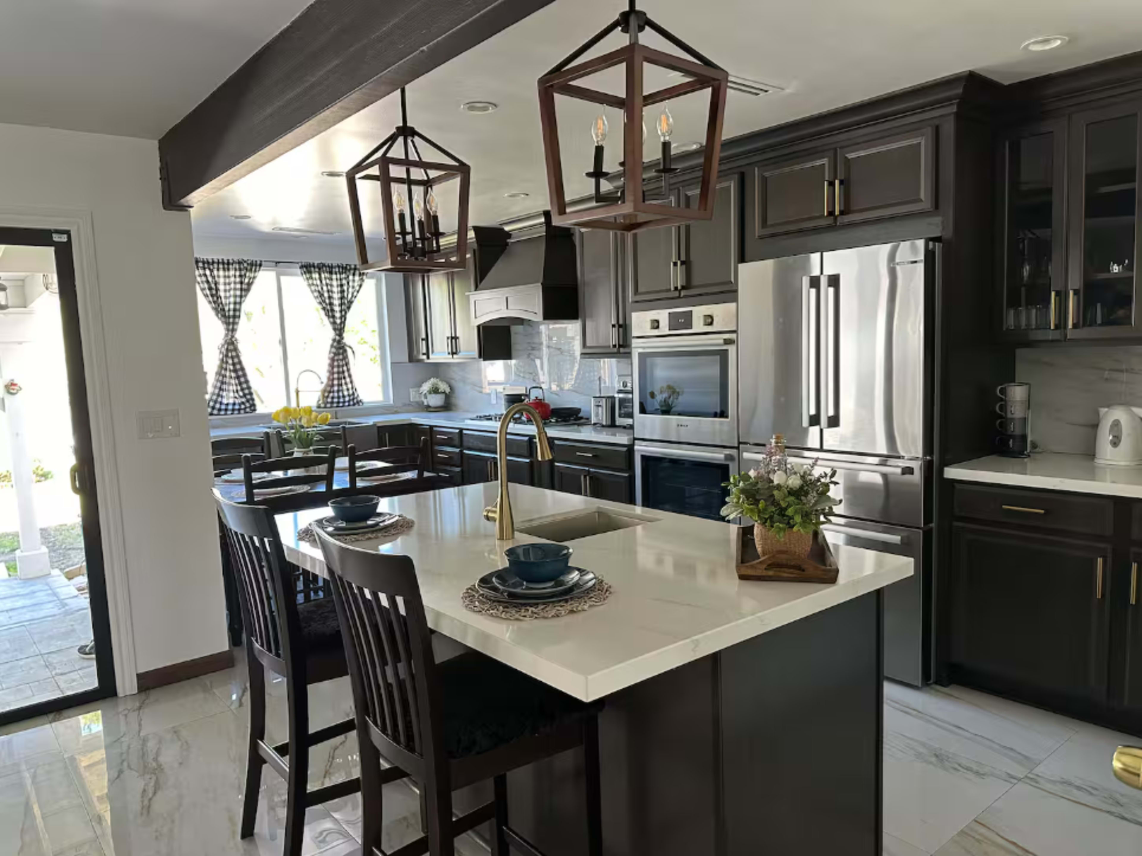 Sleek Modern House with Flexible Layout — Great for Film & Creative Work Image in North Hills, Los Angeles, CA