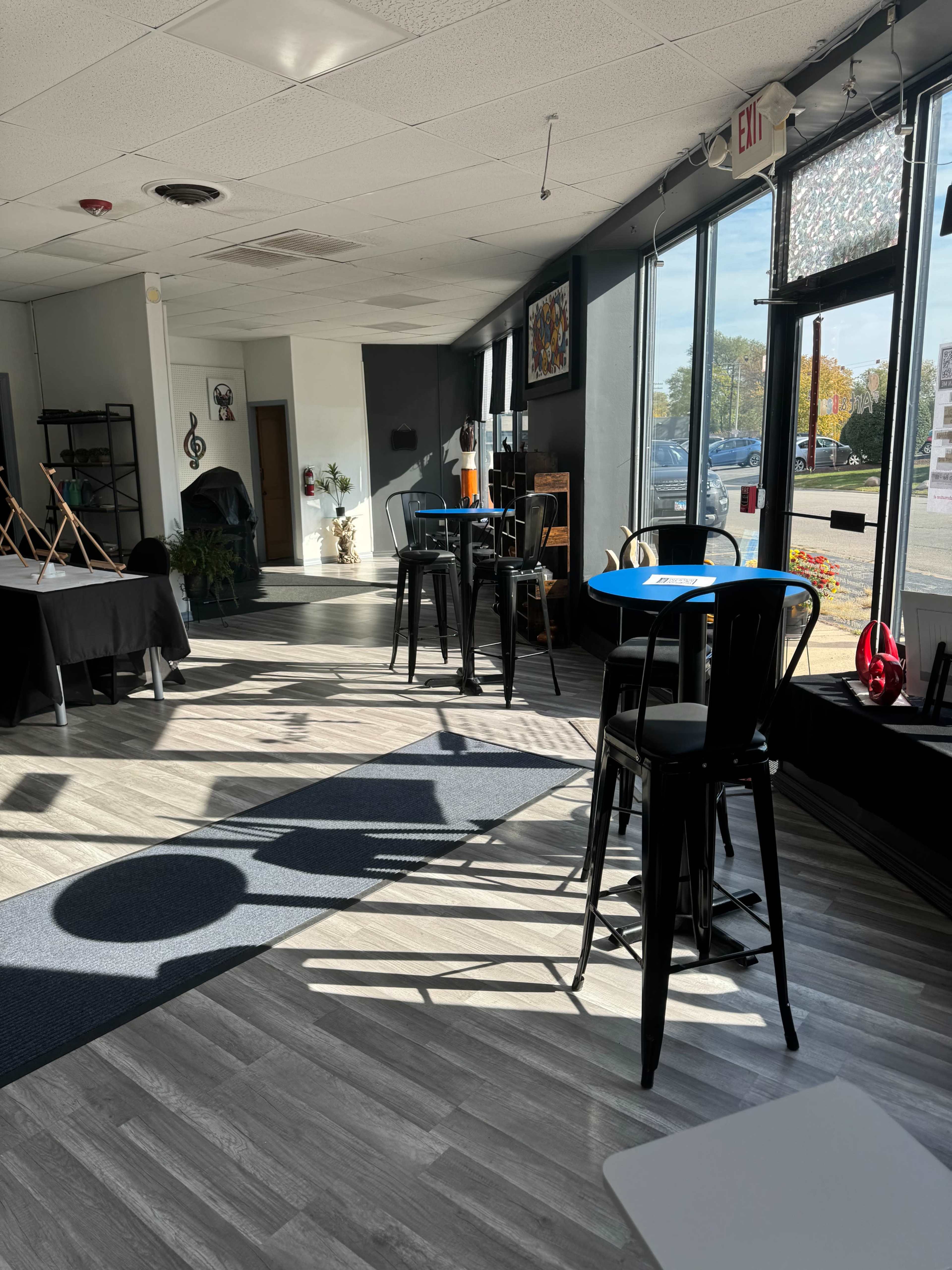 A serene artistic vibe with art, music, and coffee! Image in Bremen Township, Midlothian, IL