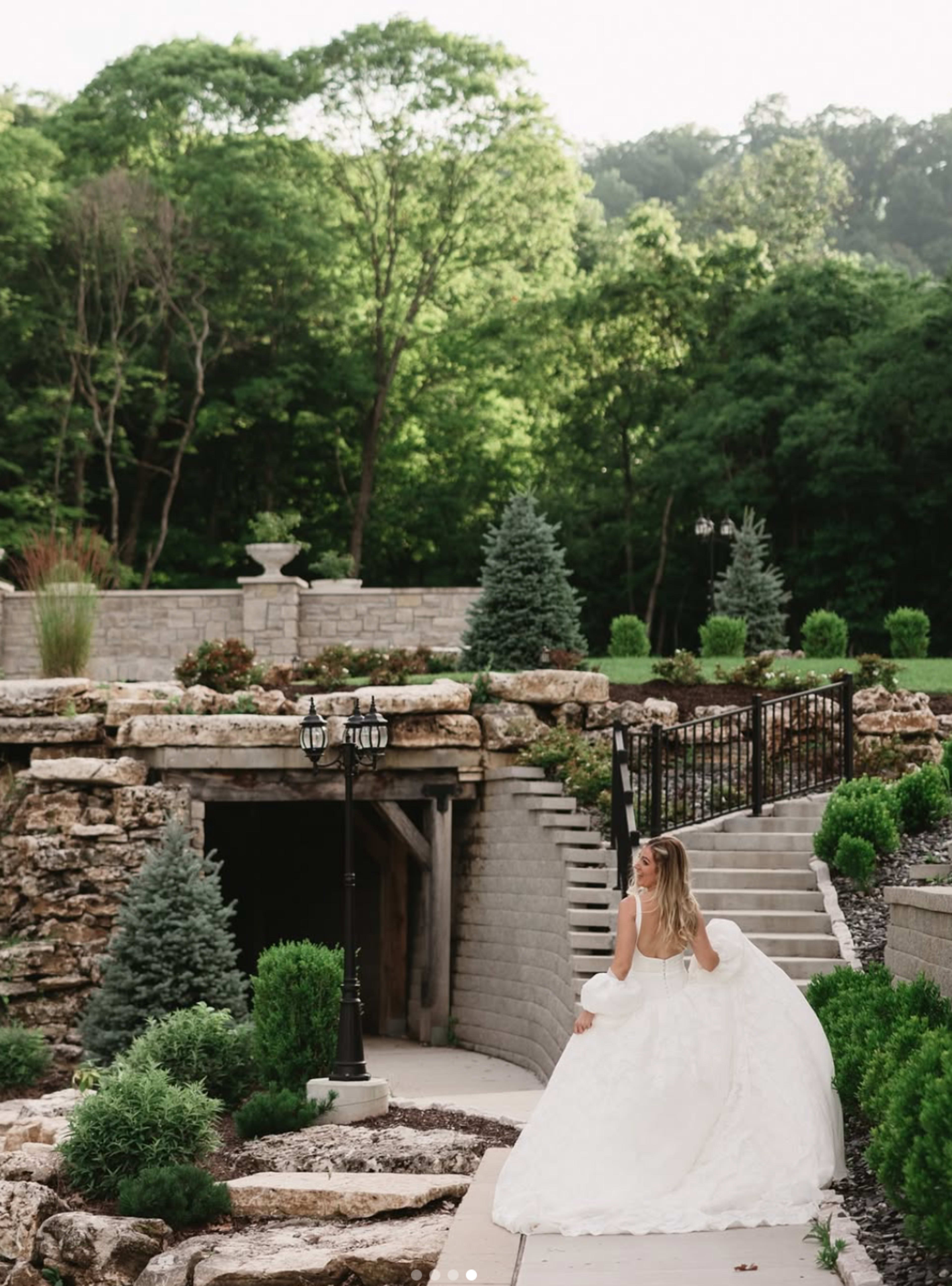 Resort with European-style Gardens & Lakes Image in Joachim Township, Pevely, MO