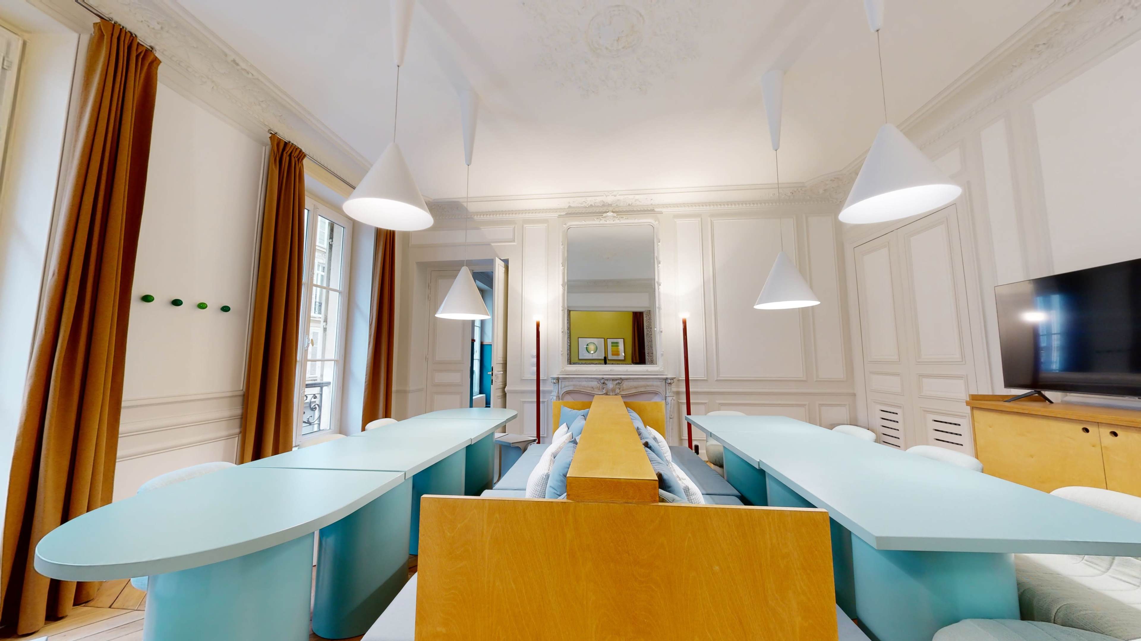 Espace de réunion moderne et convivial au cœur du 9ème arrondissement Image dans Saint-Georges, Paris, 