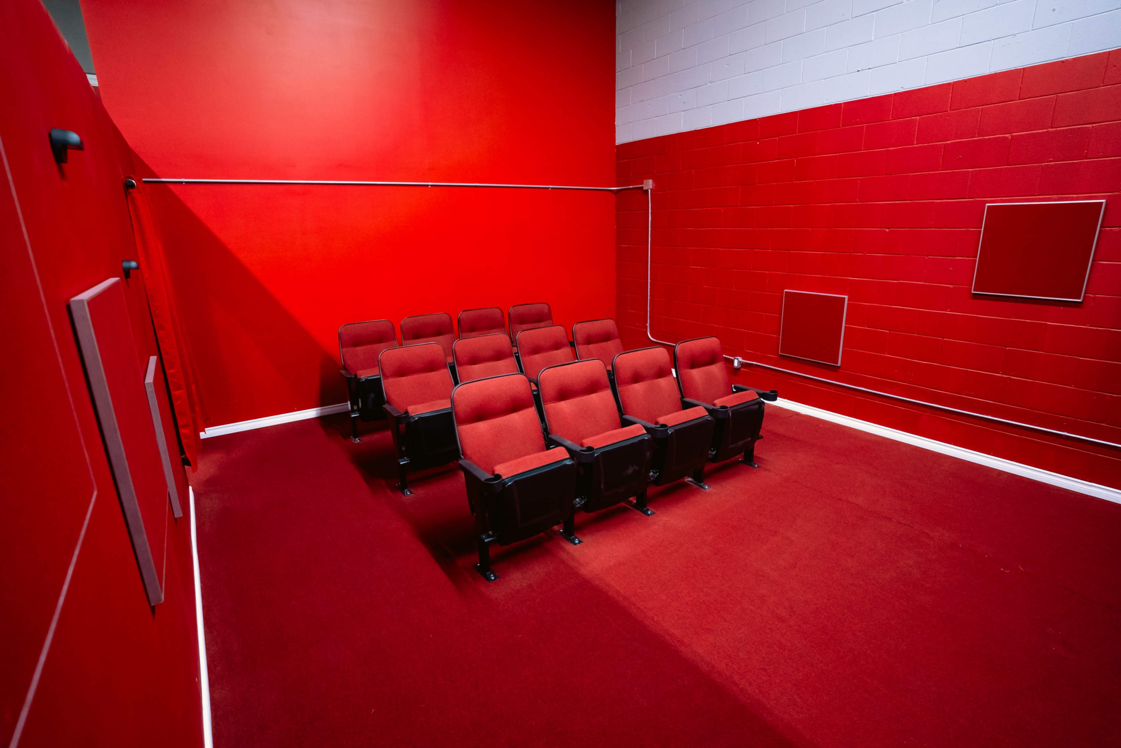 Movie Theatre Film Set Image in Oakville, Oakville, ON