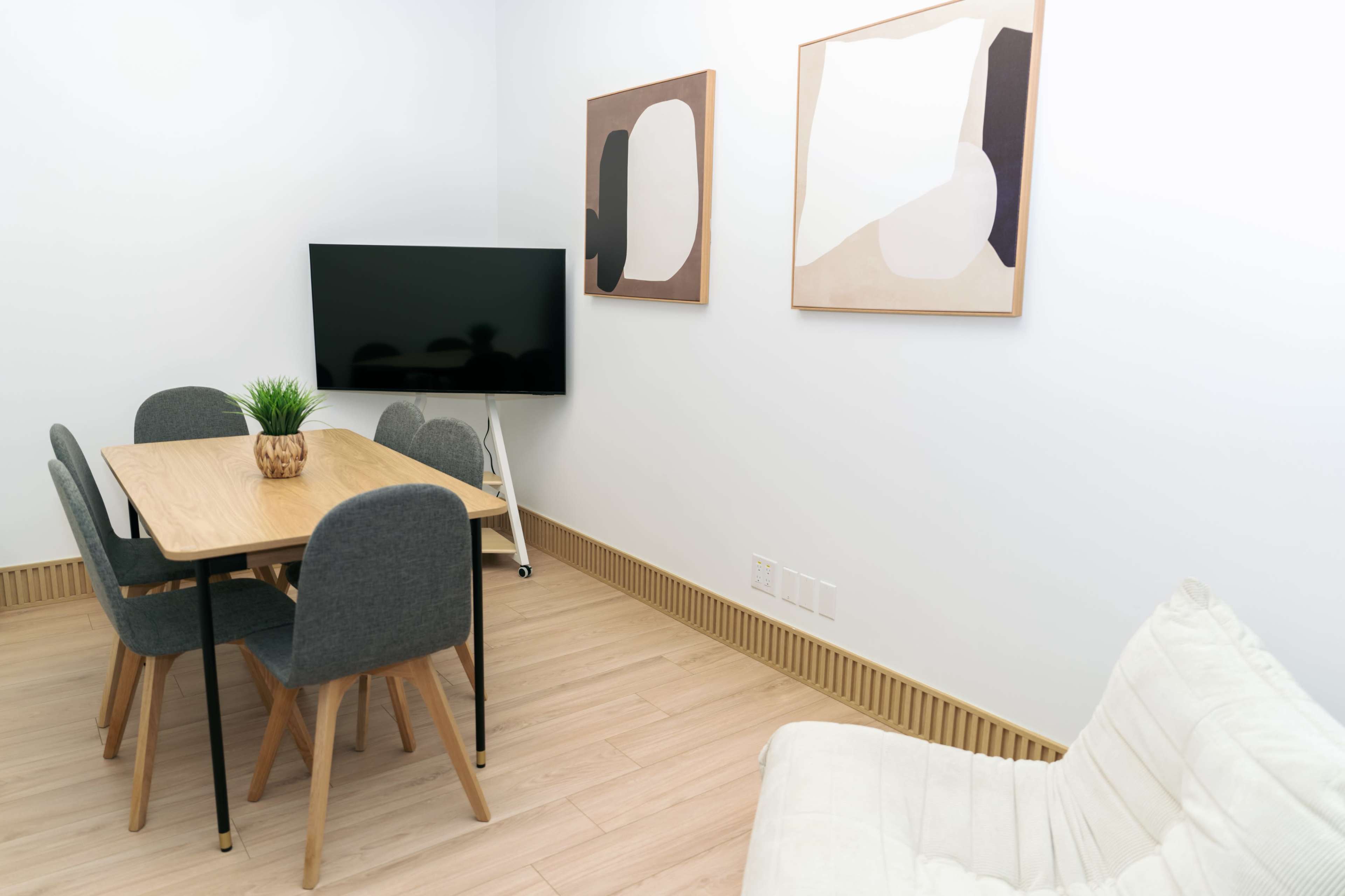 Private Meeting Room in West Broadway Image in Fairview, Vancouver, BC