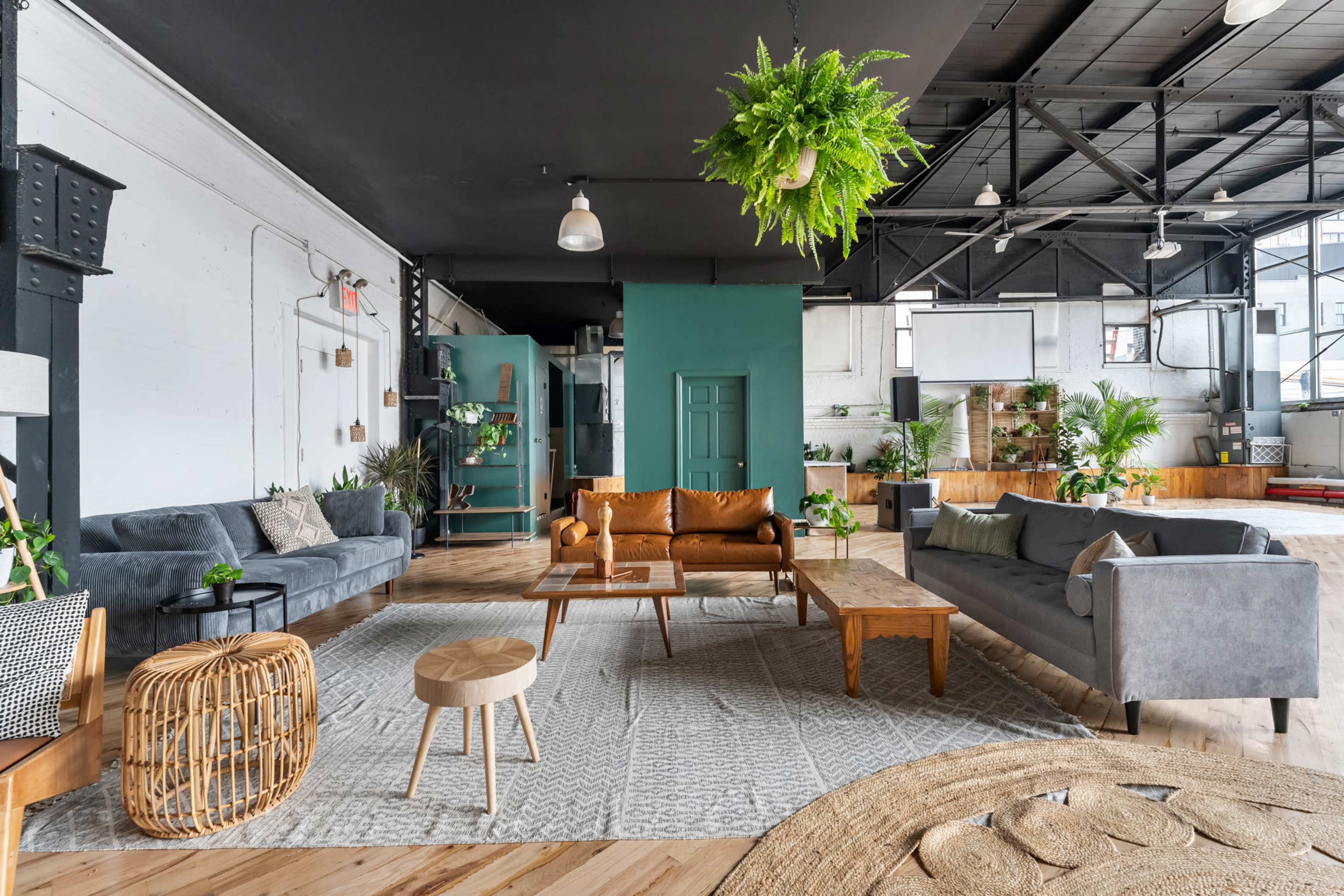 A Real Brooklyn 💎: 4,400 Sq Ft Loft in DUMBO with Hardwood Floors, High Ceilings, Natural Light, and Premium Sound & Lighting—Perfect for Any Event! 4,400 Sq Ft Loft in DUMBO with Hardwood Floors, High Ceilings, Natural Light, and Premium Sound & Lighting—Perfect for Any Event! Image in Dumbo, Brooklyn, NY