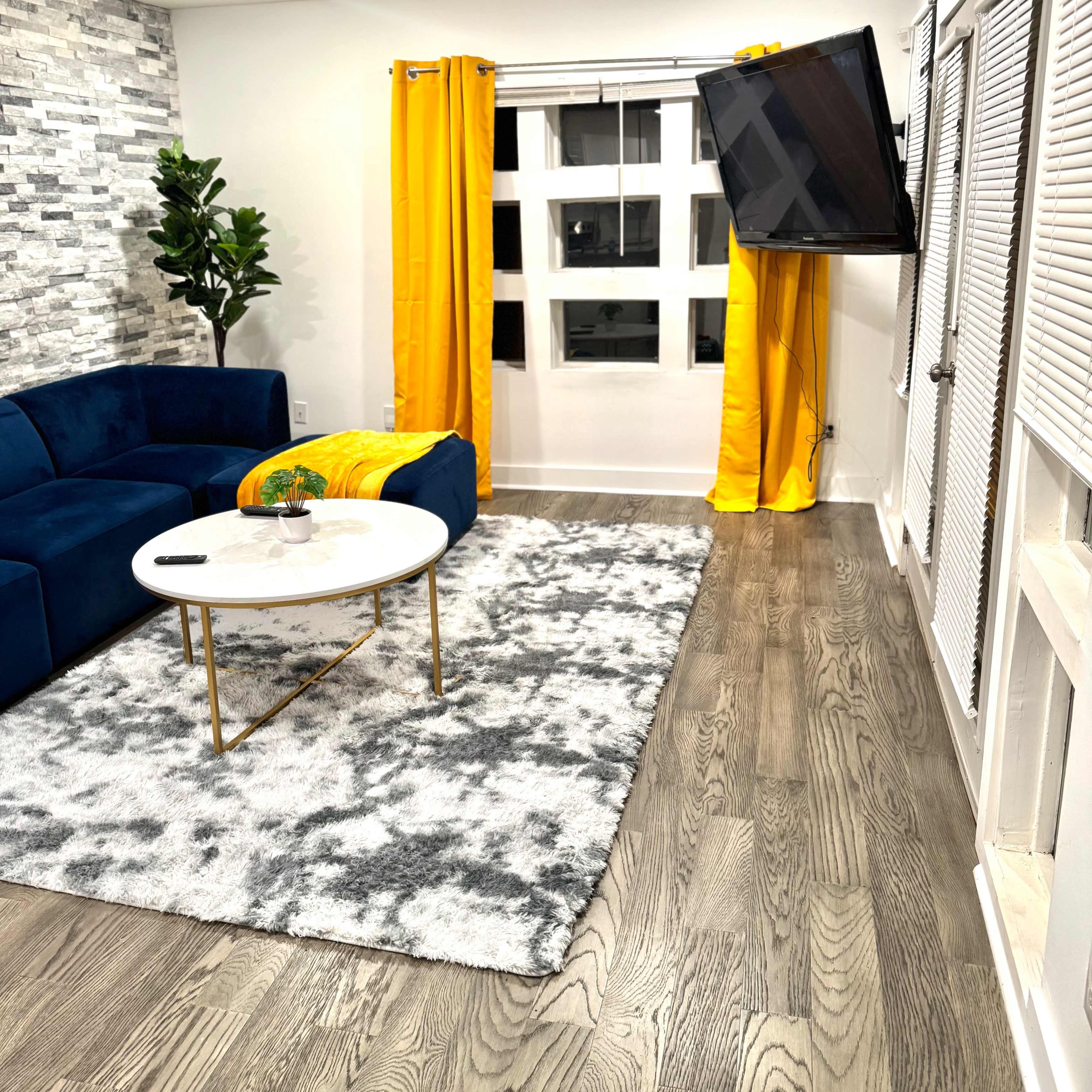 Luxurious Home close To Downtown Image in Sylvan Hills, Atlanta, GA