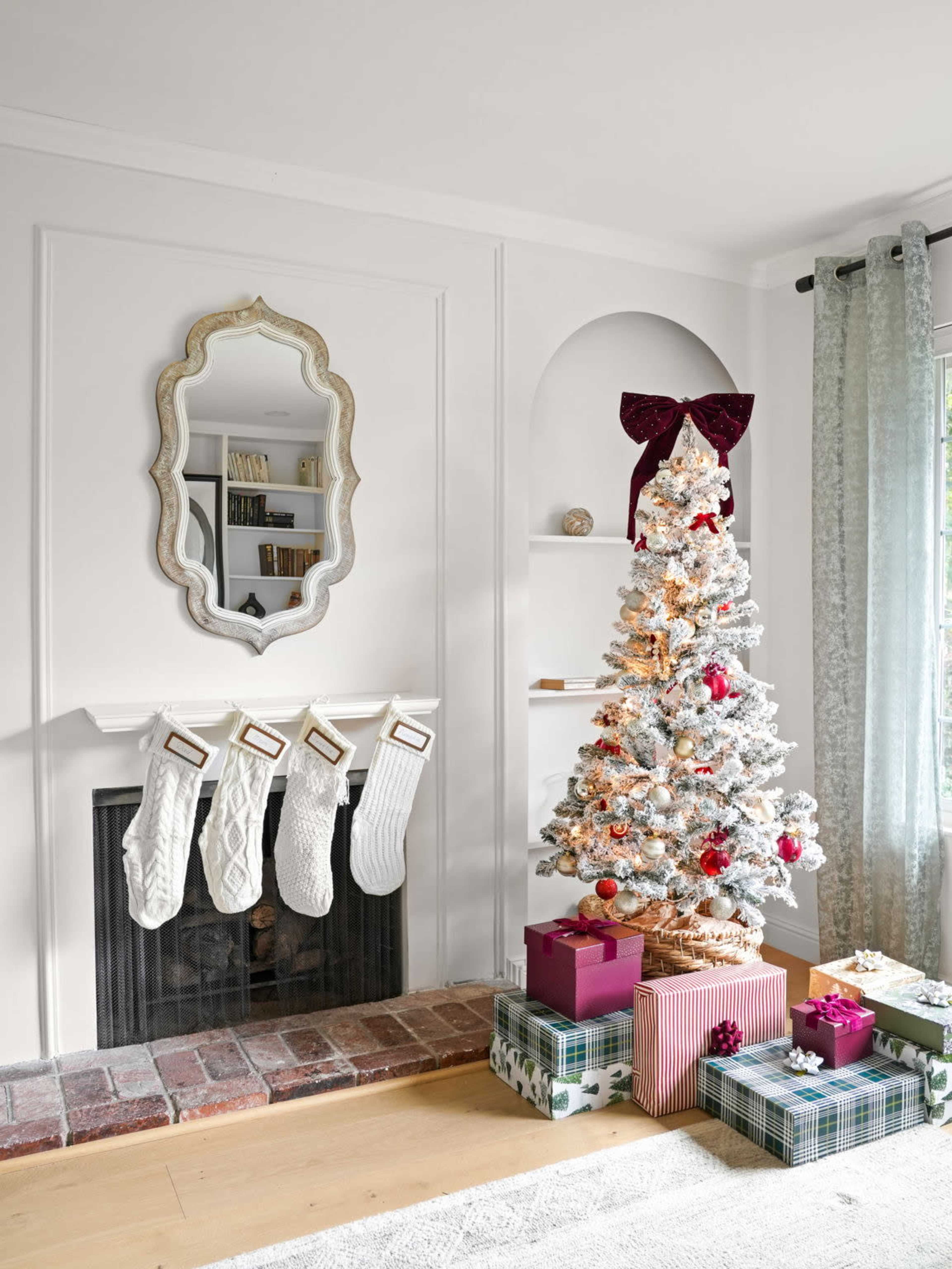 Chic Home Near SF, Celebrating Christmas Spirit Image in Concord, Concord, CA