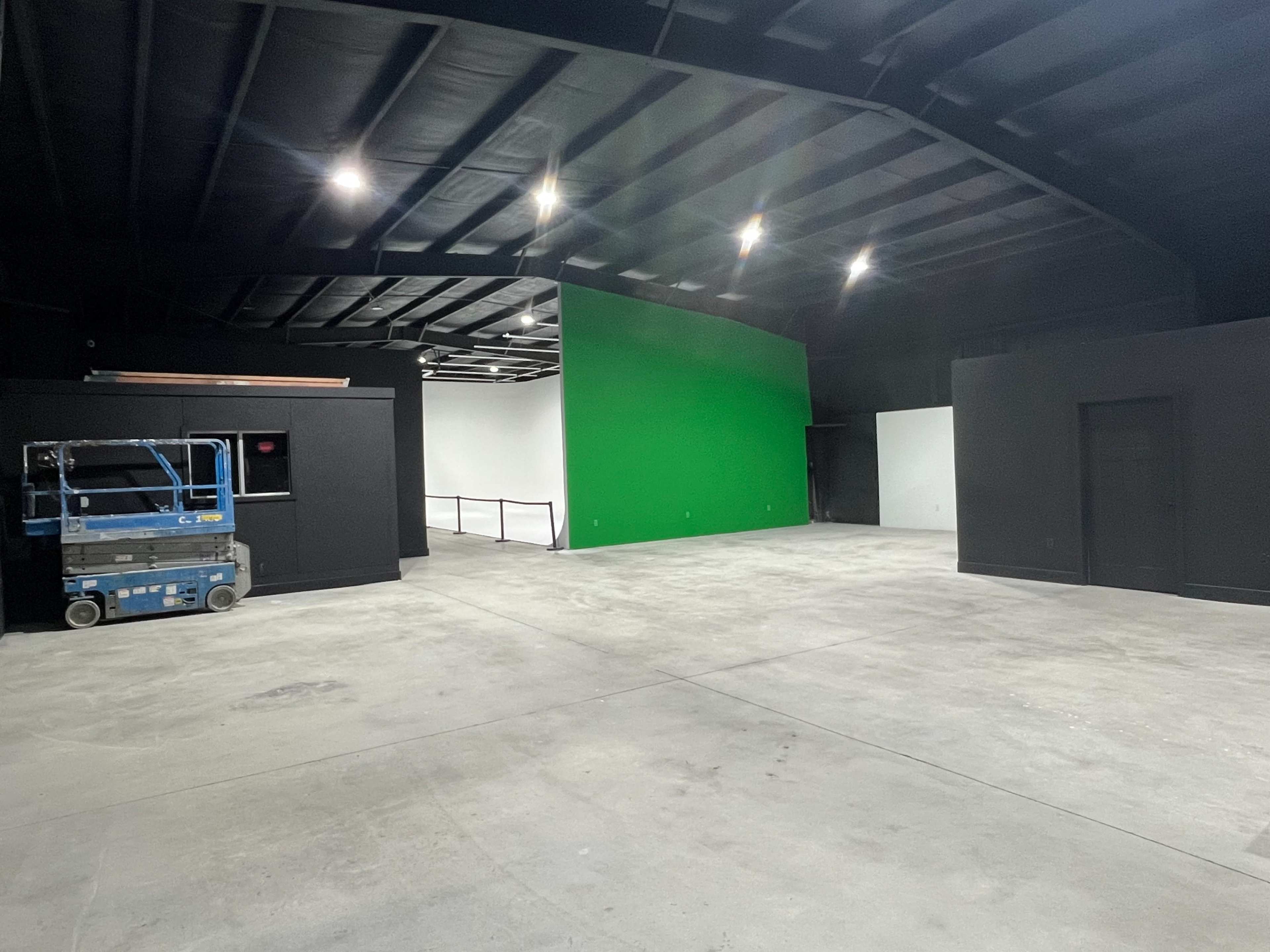 Film, Photography, & Production Facility Image in Piney Green, Midway Park, NC
