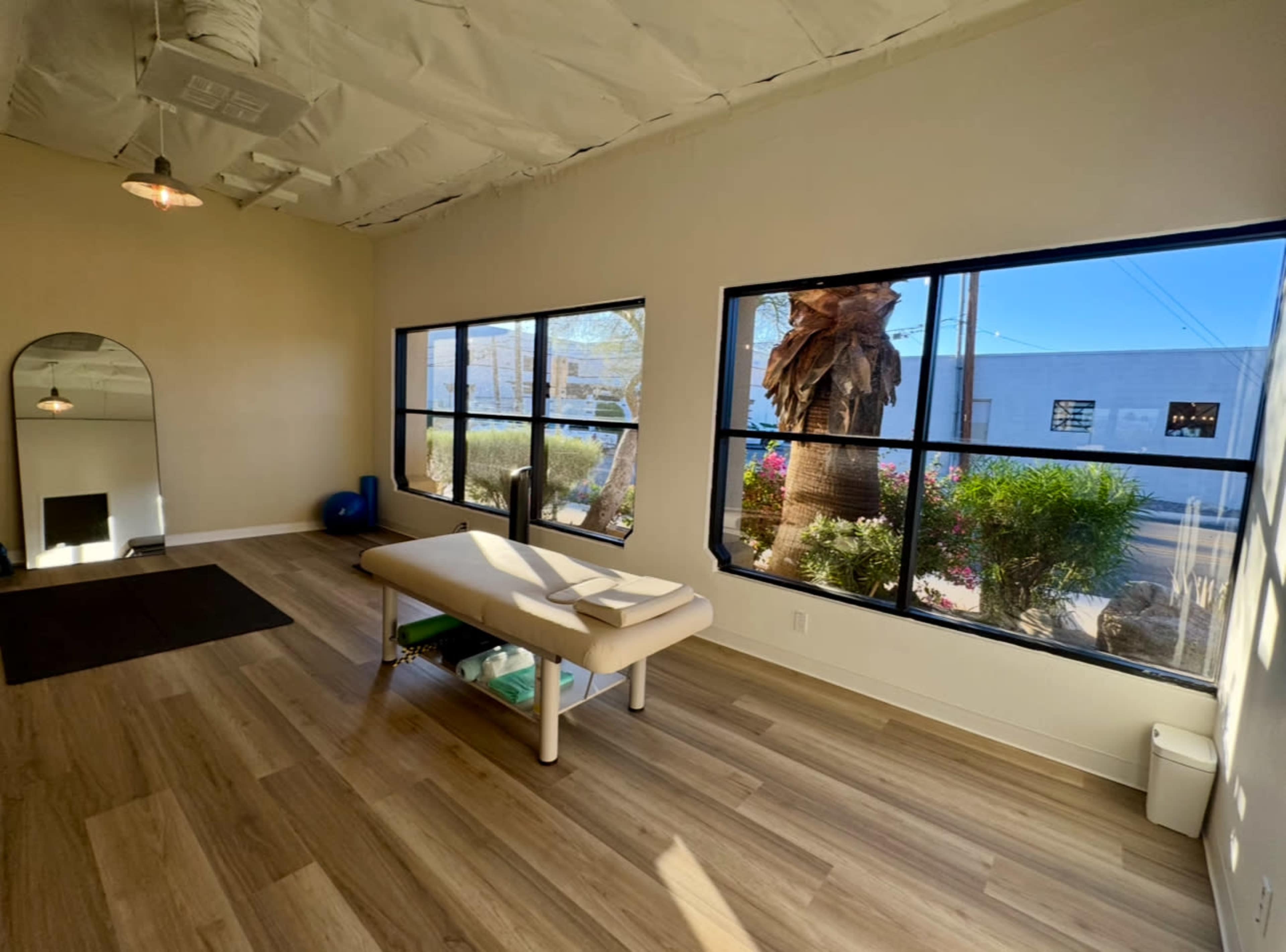 🌿 🎥 Modern Light-Filled Studio in Palm Desert — Ideal for Yoga, Workshops & Content Creation Image in Palm Desert, Palm Desert, CA