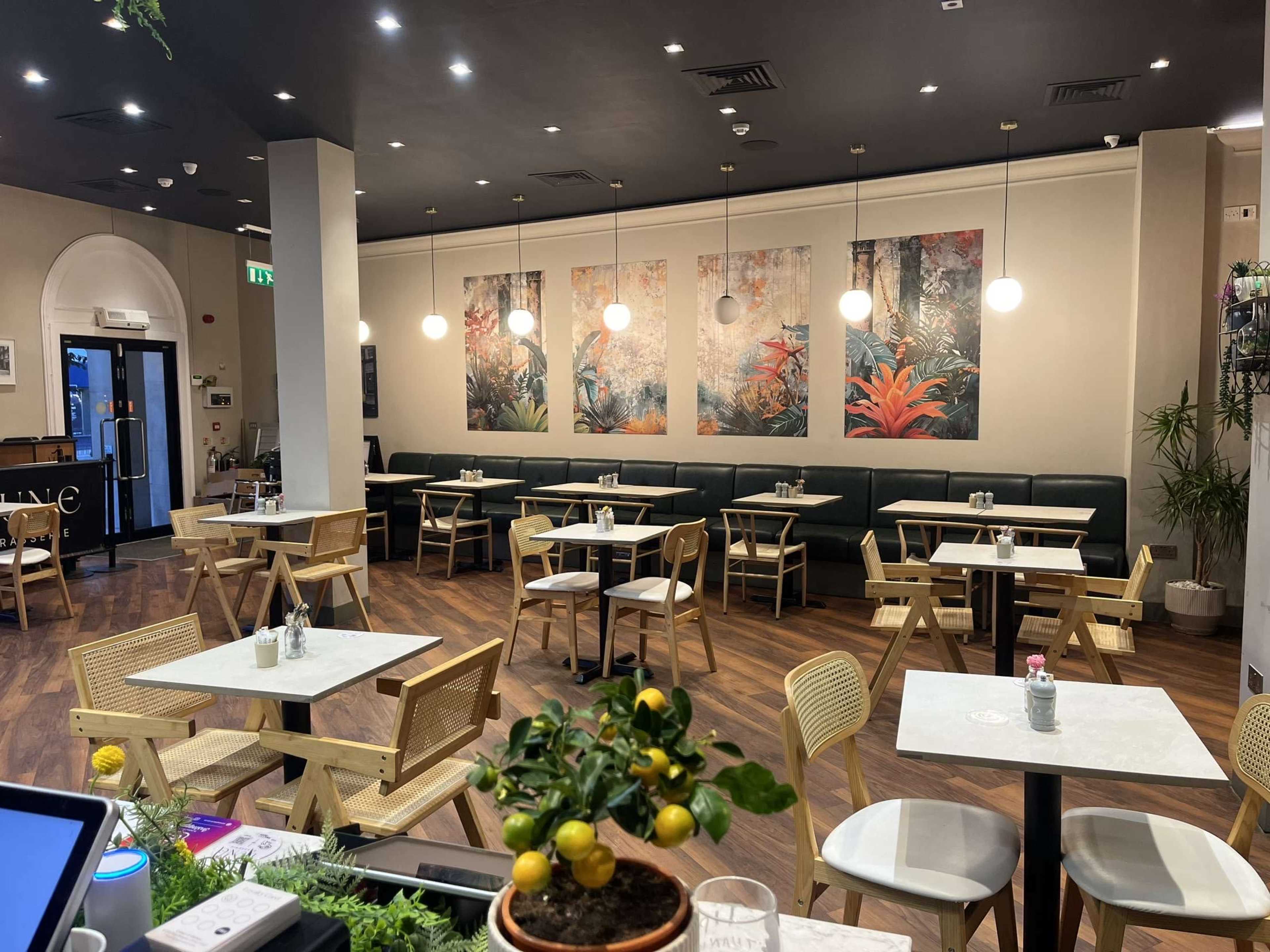 Beautiful restaurant space for private hire all events welcome Image in Archway, London, ENG