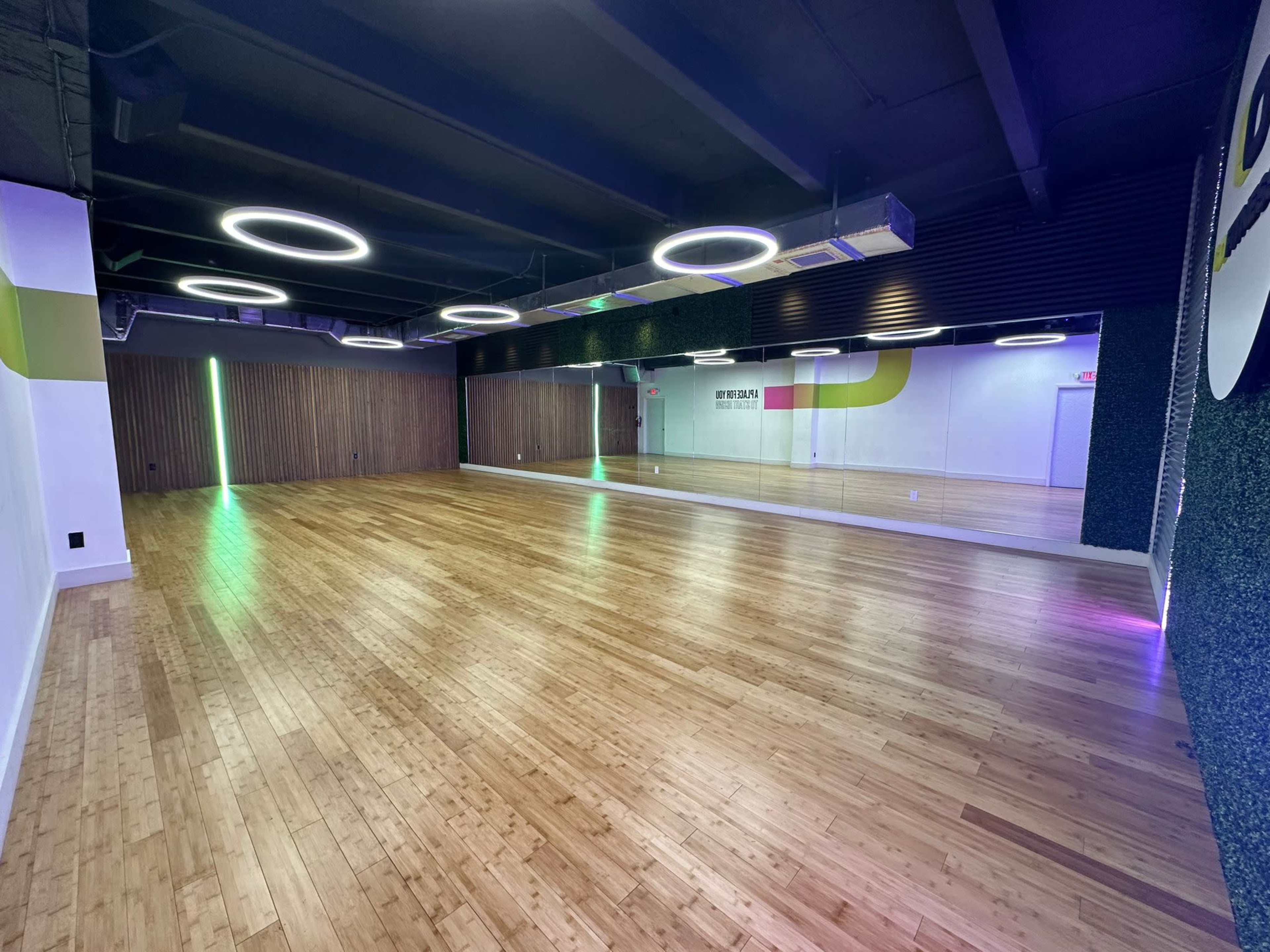 Dance, Yoga & Rehearsal Studio Image in Edgewater, Miami, FL