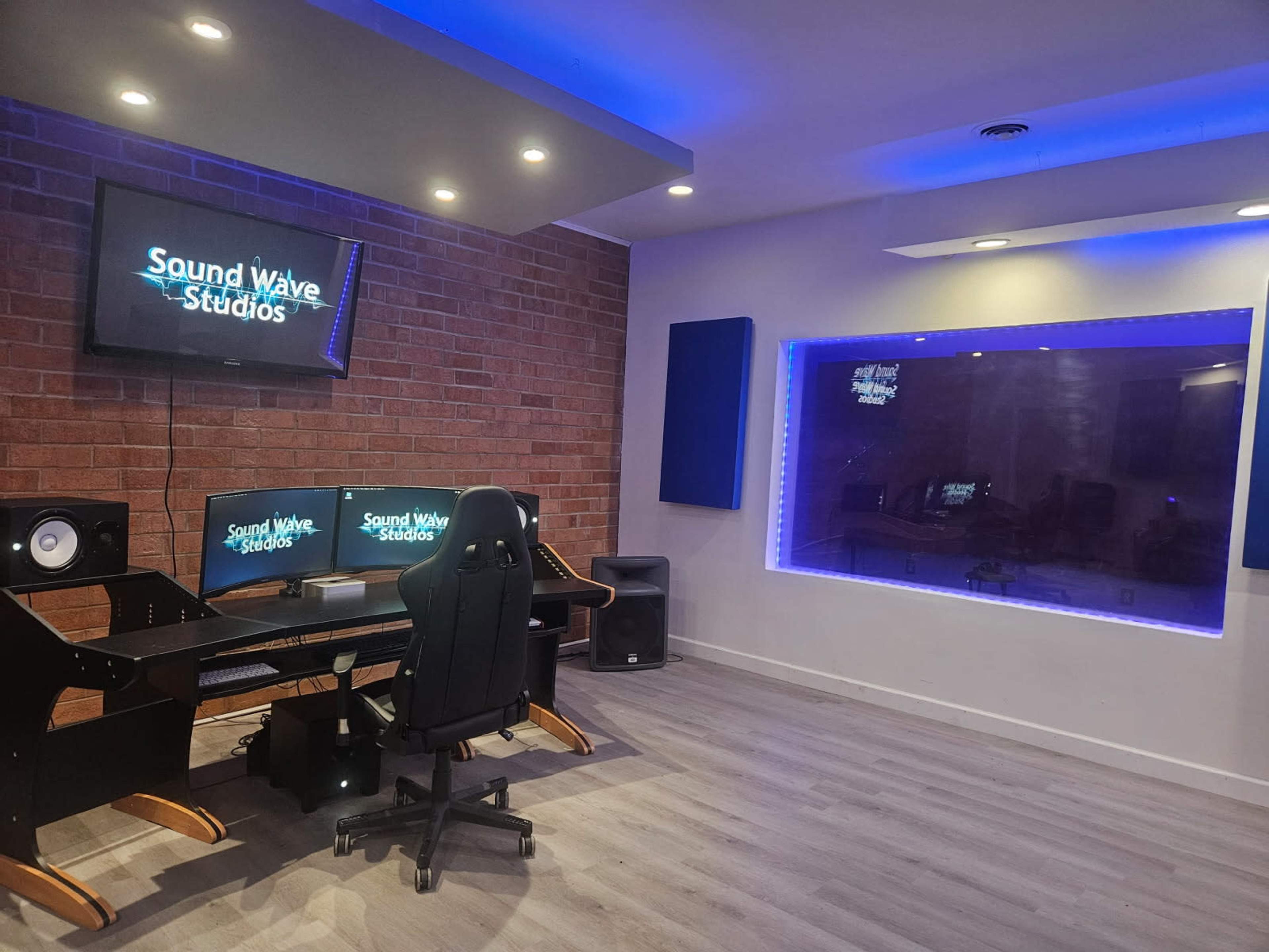 Modern Coliseum Area Recording Studio Image in Greensboro, Greensboro, NC