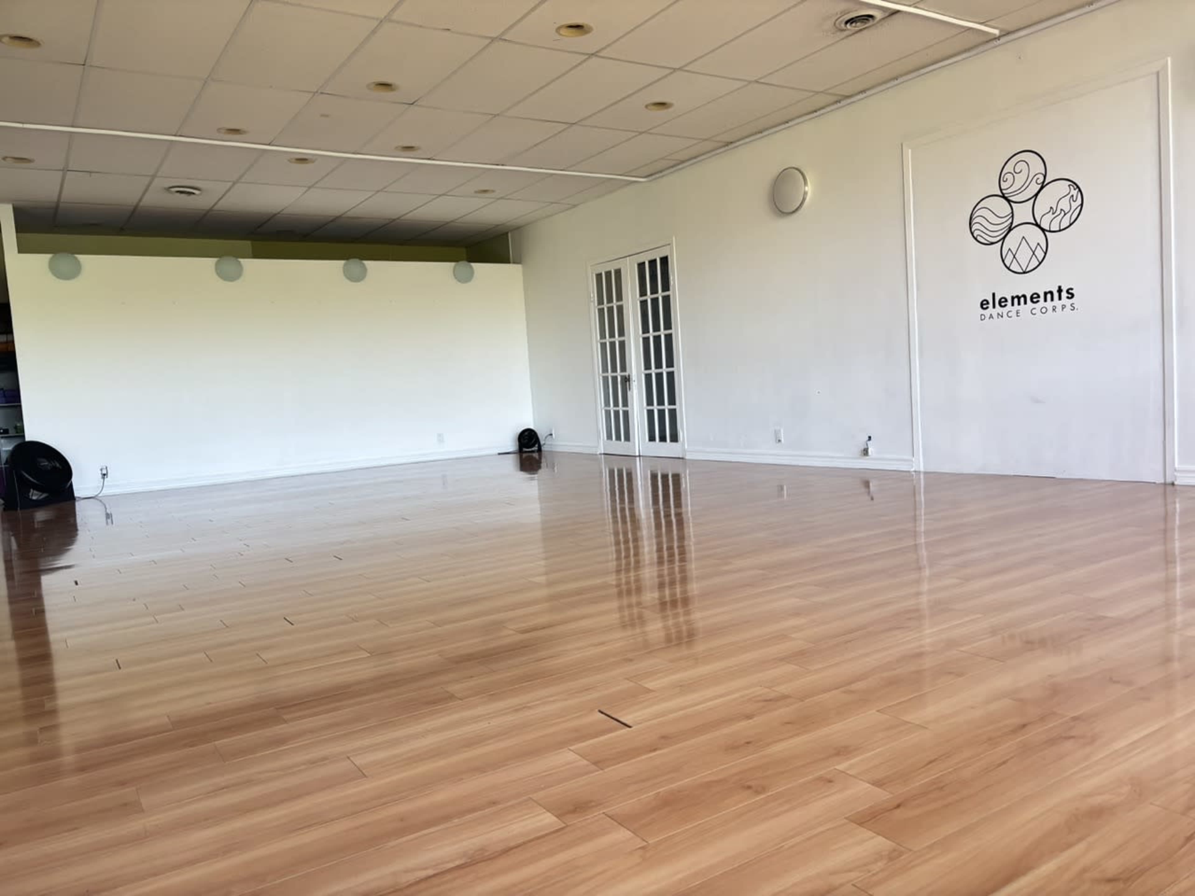 Sunny Dance Studio by Yonge and Bloor Image in Rosedale-Moore Park, Toronto, ON